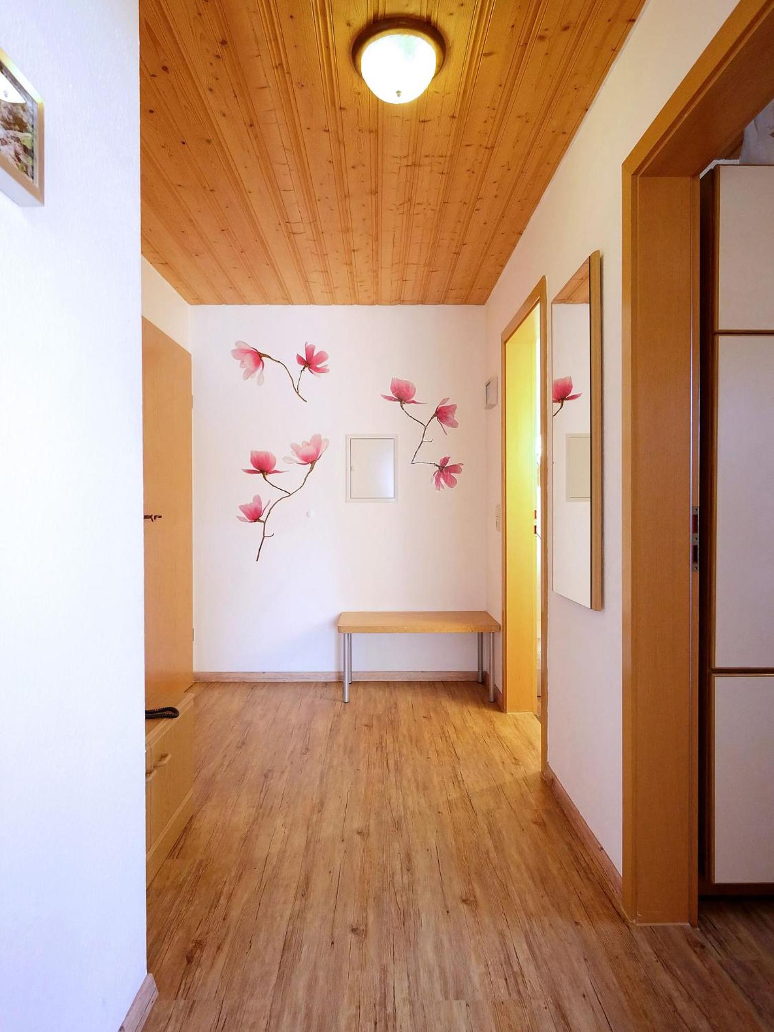 Apartment with Mountain View photo 2