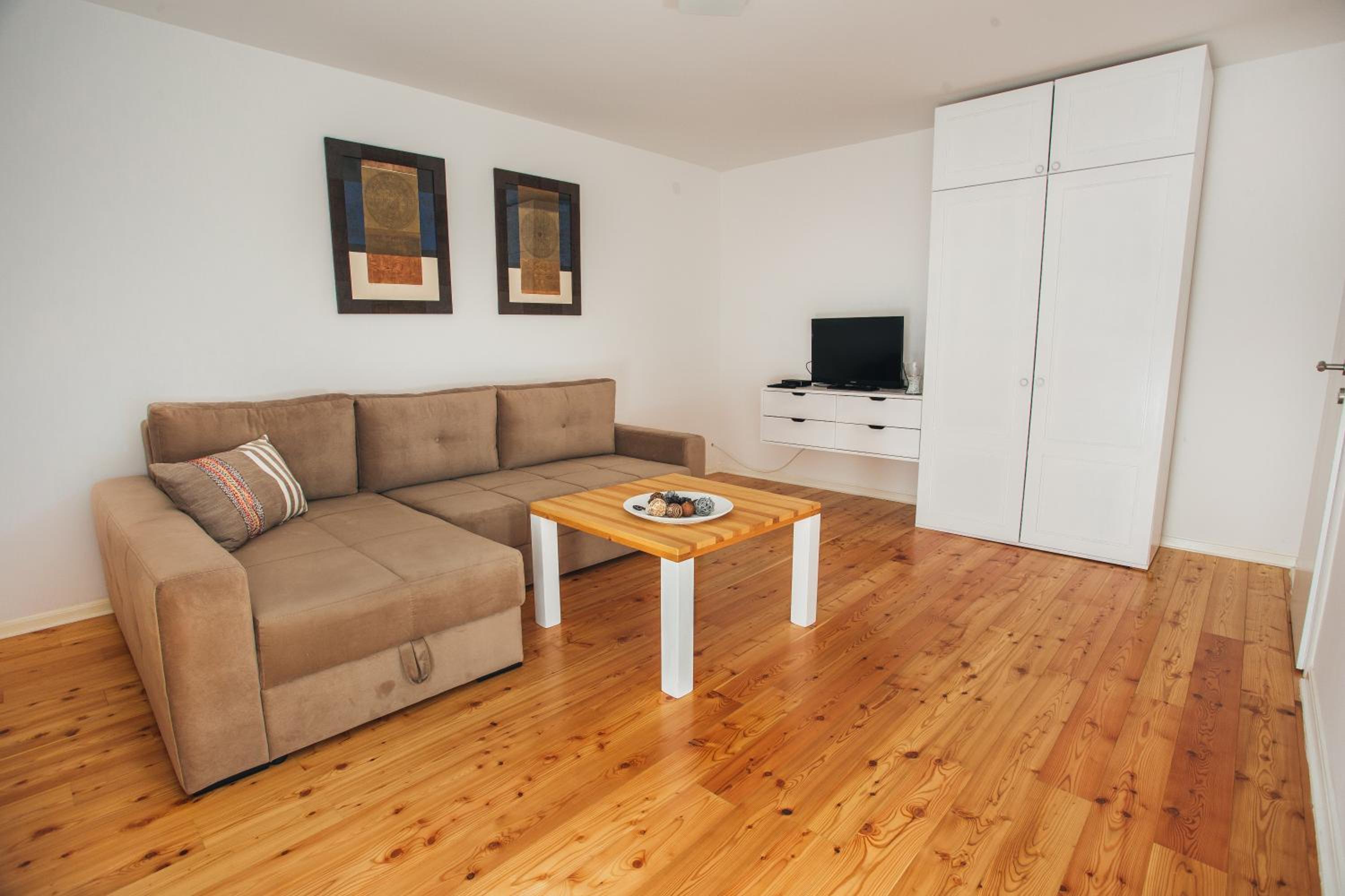 Villa photo 2
