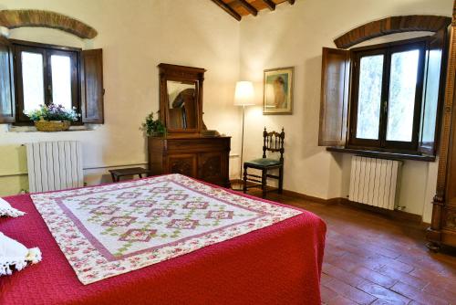 Double or Twin Room with Private Bathroom photo 3