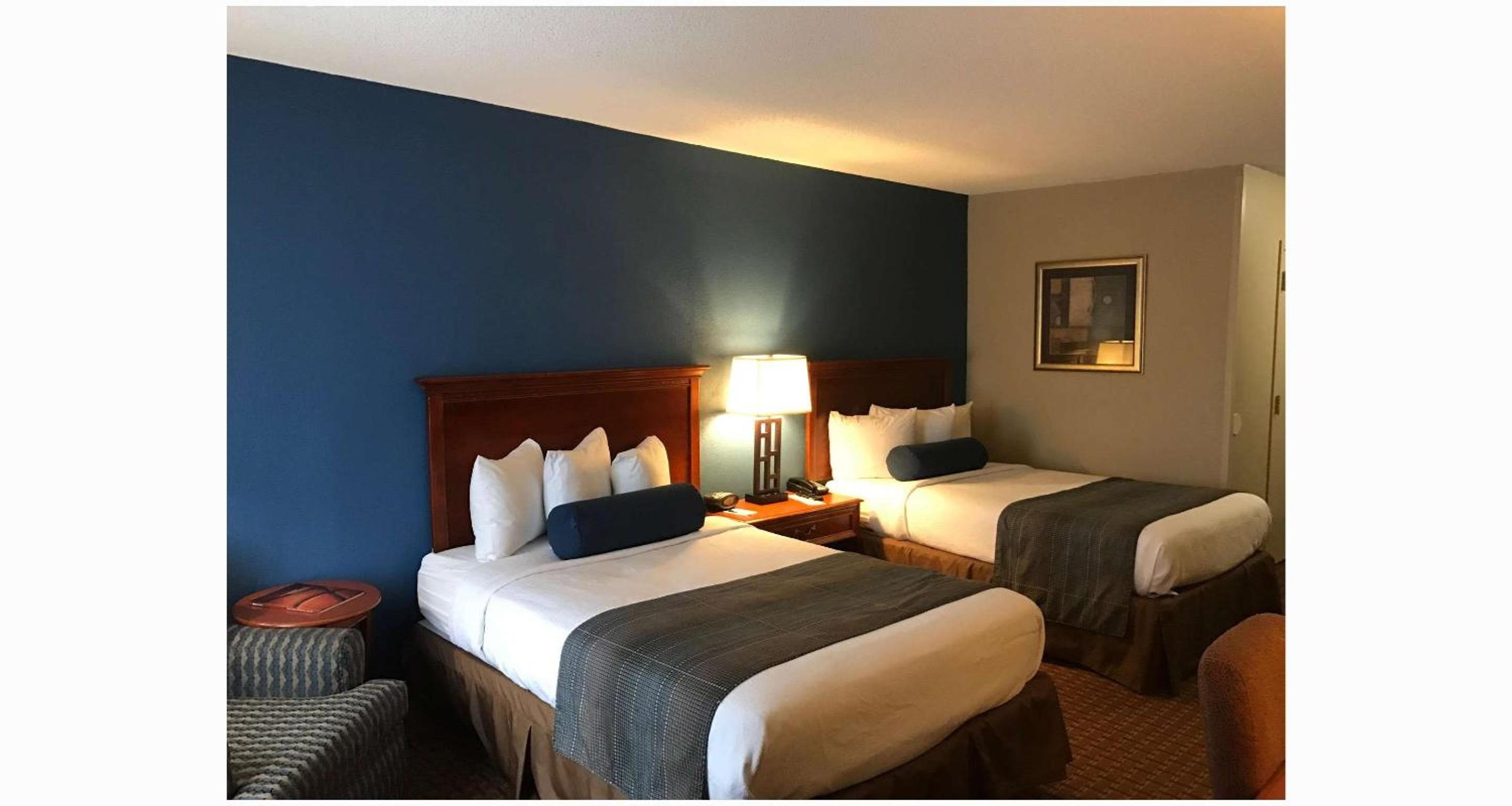 Double Room with Two Double Beds - Non-Smoking