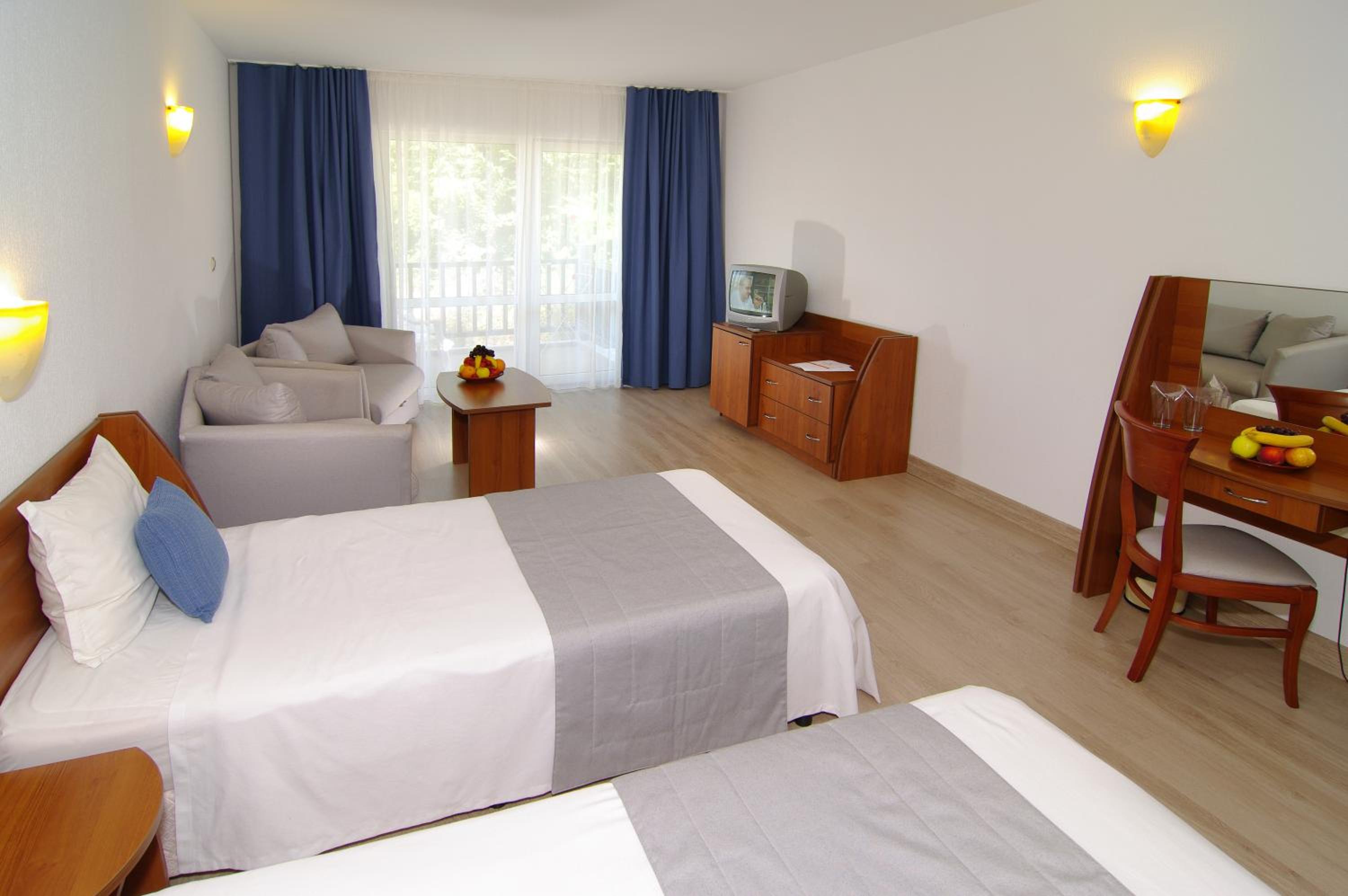 Double or Twin Room photo 1