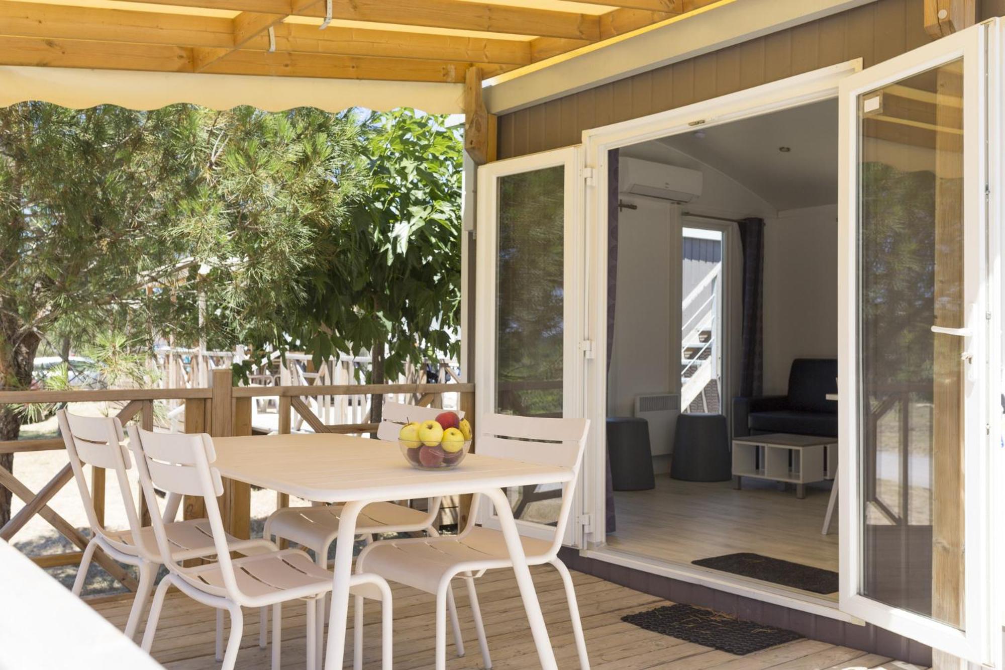 Comfort Two-Bedroom Mobile Home (4 Adults) with Veranda and Panoramic Terrace photo 1