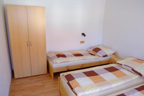 Apartment with Private Bathroom