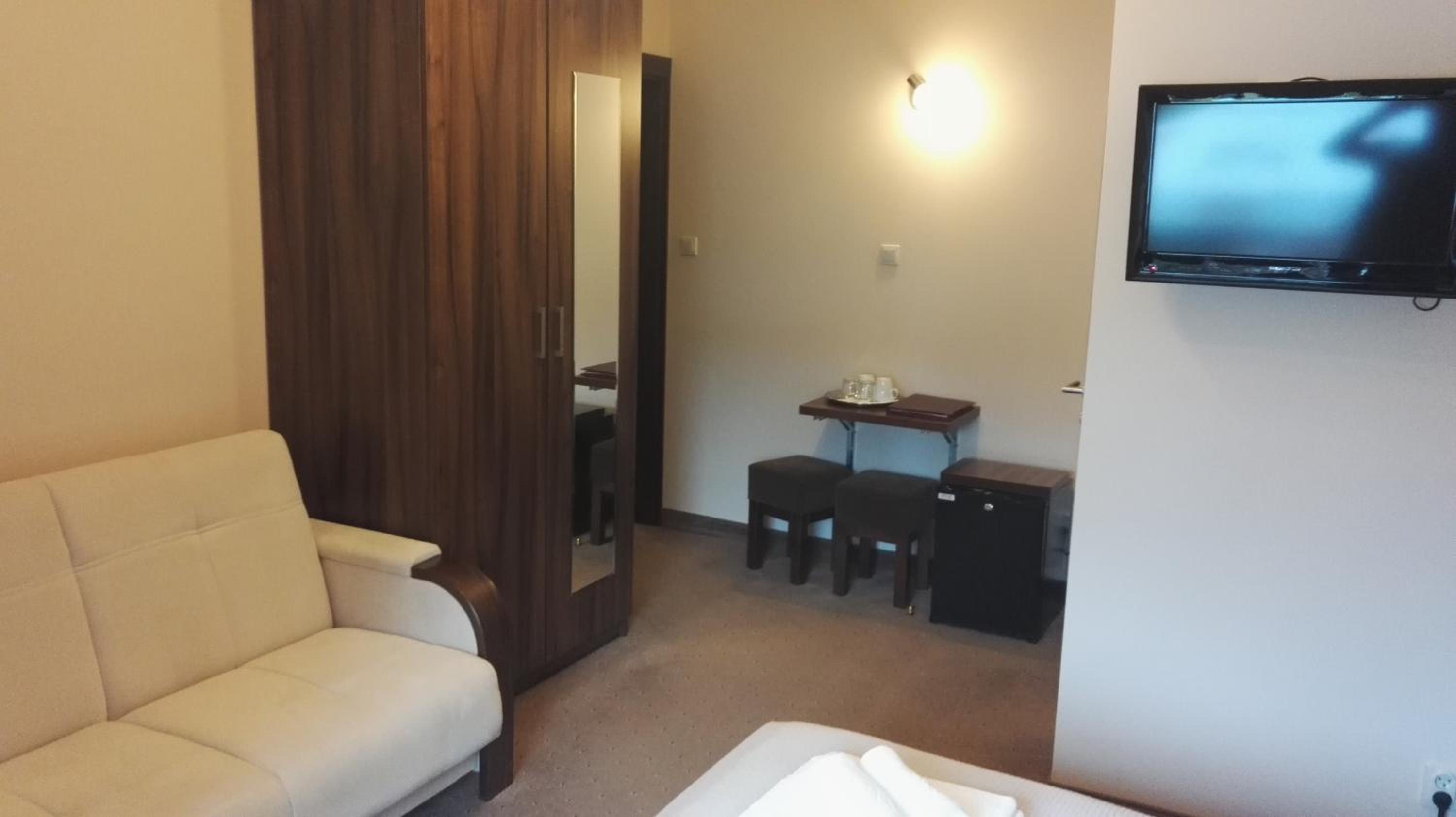 Standard Triple Room photo 2
