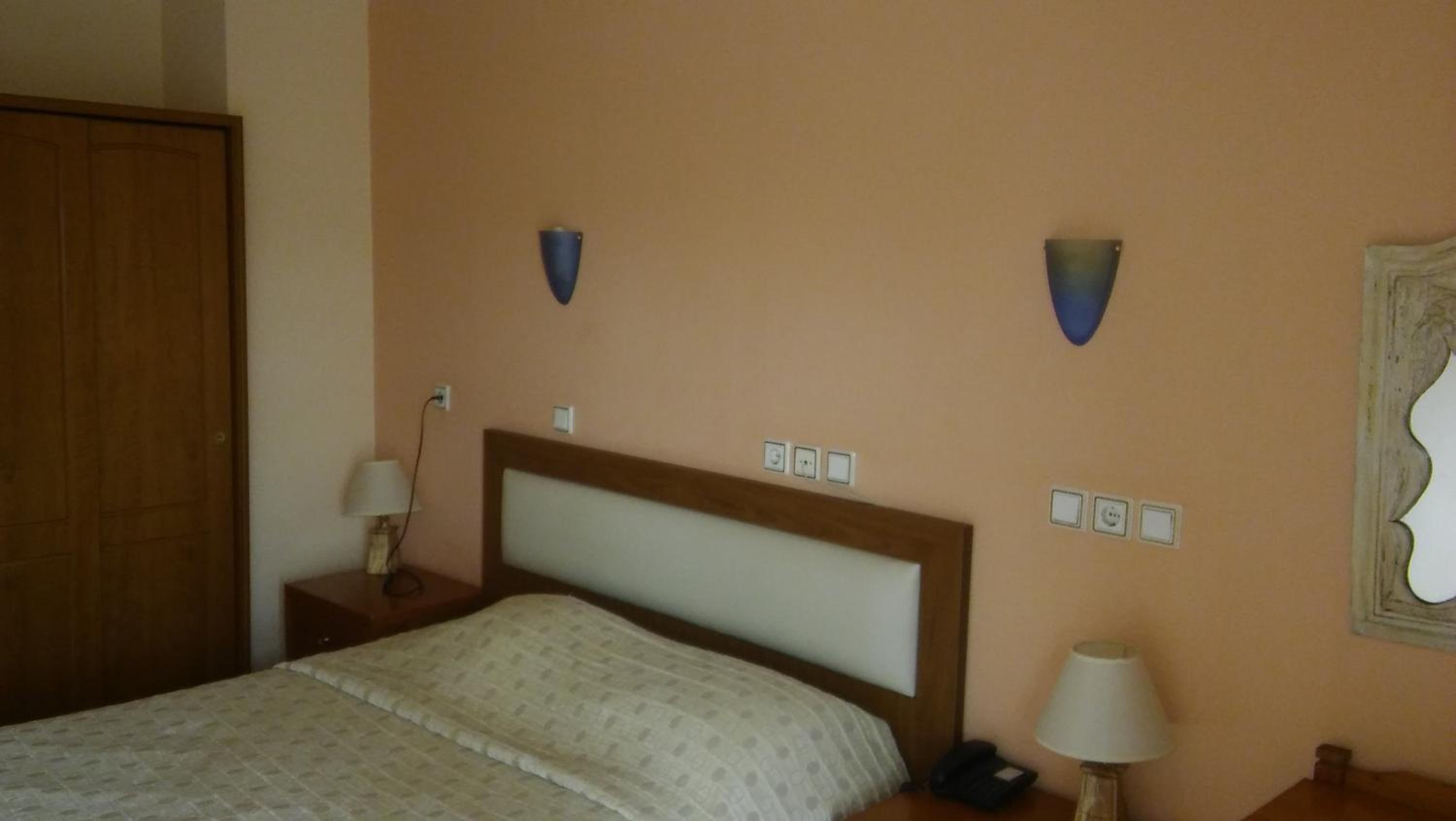 Single Room photo 2