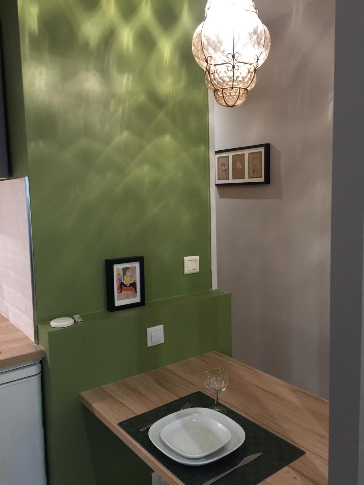 Studio Apartment