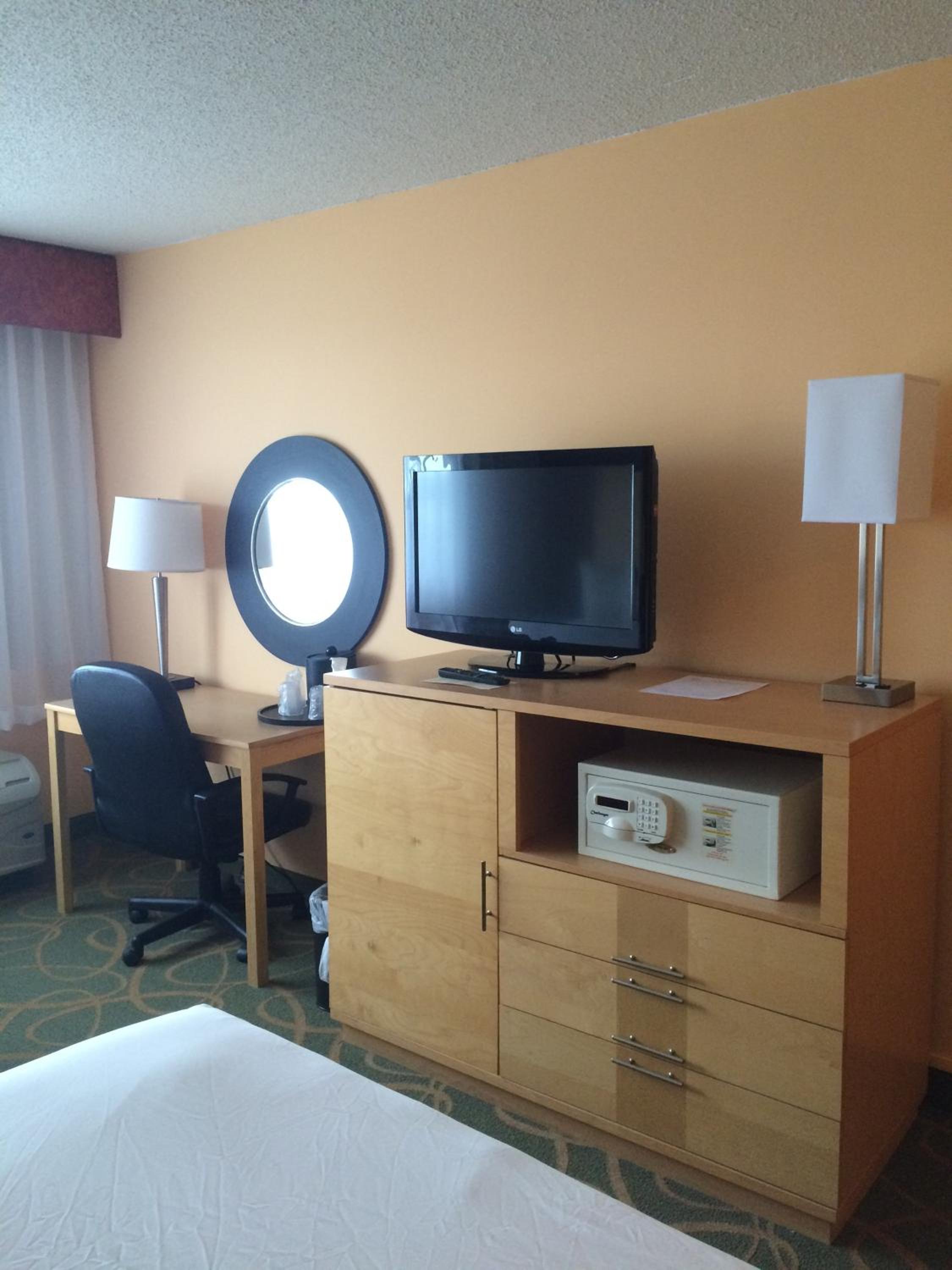 Double Room - Disability Access photo 2