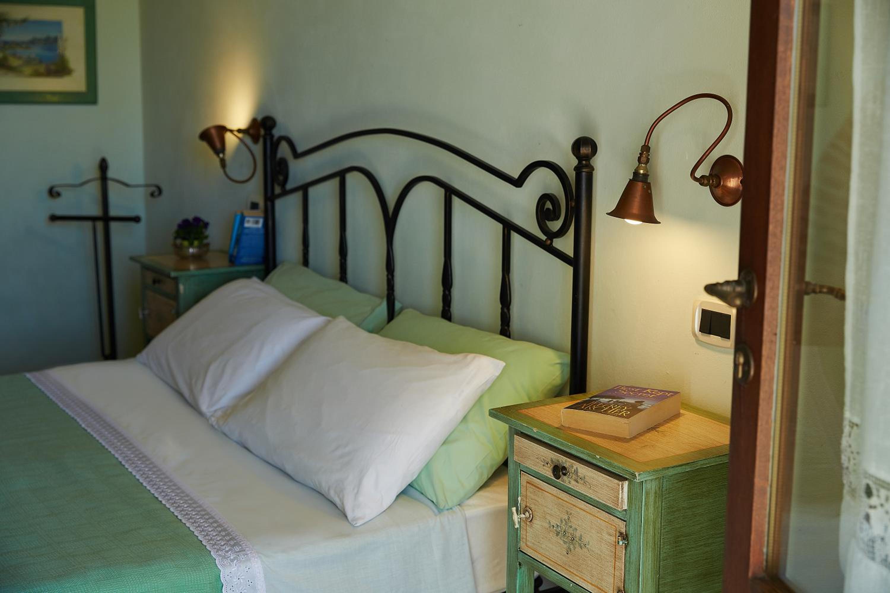 Two-Bedroom Apartment with Patio (6 Adults)