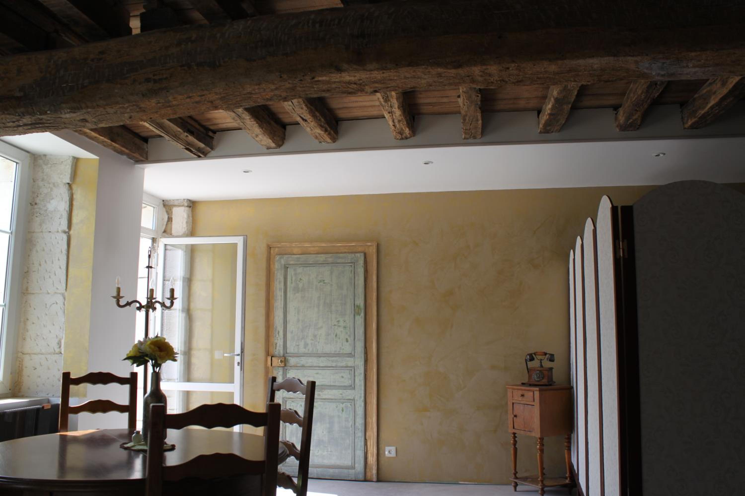 Family Studio - Photo 12