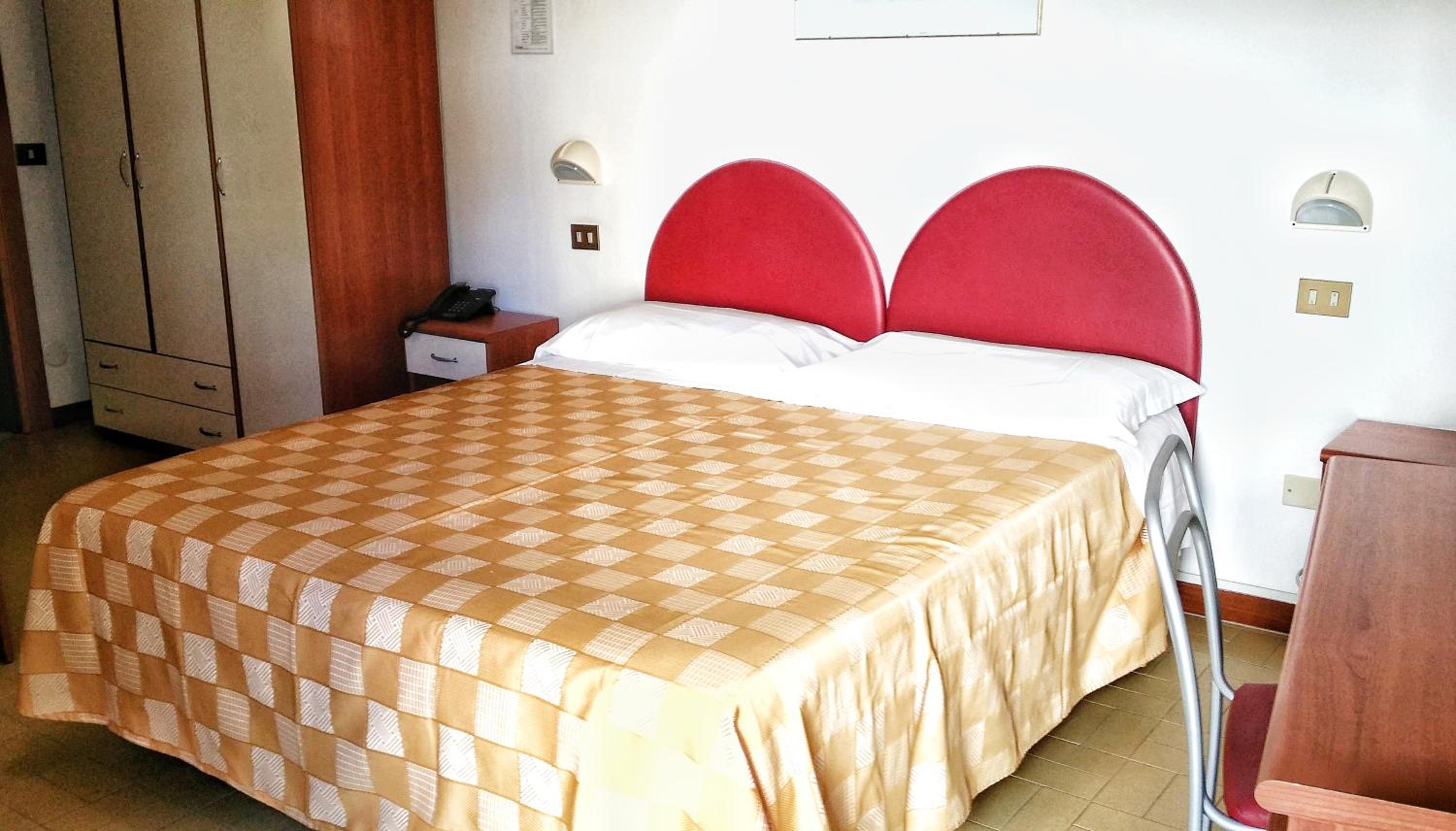 Standard Double or Twin Room with Balcony photo 3