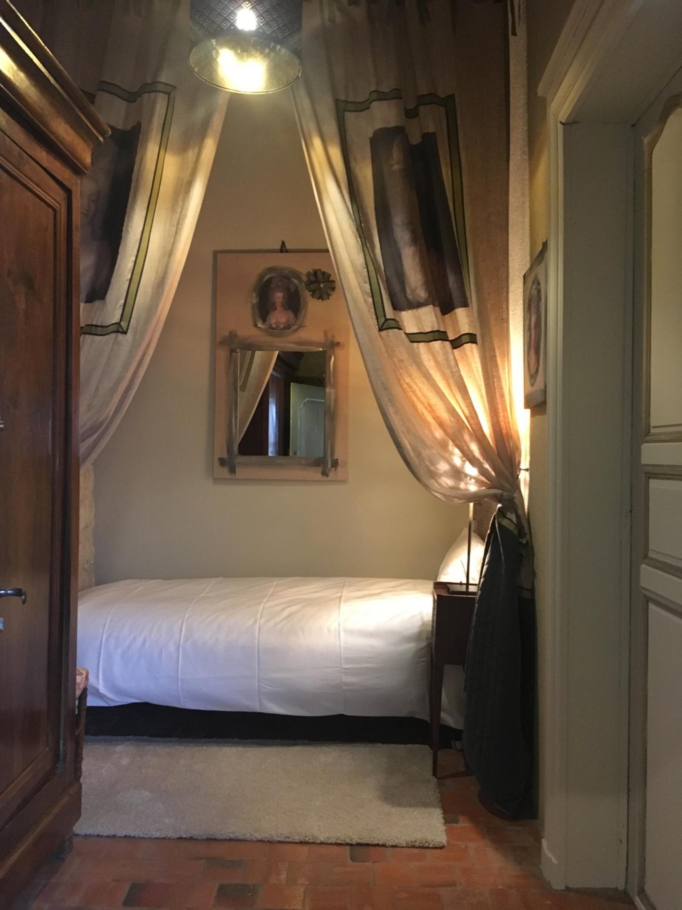 Comfort Triple Room with Shower photo 2