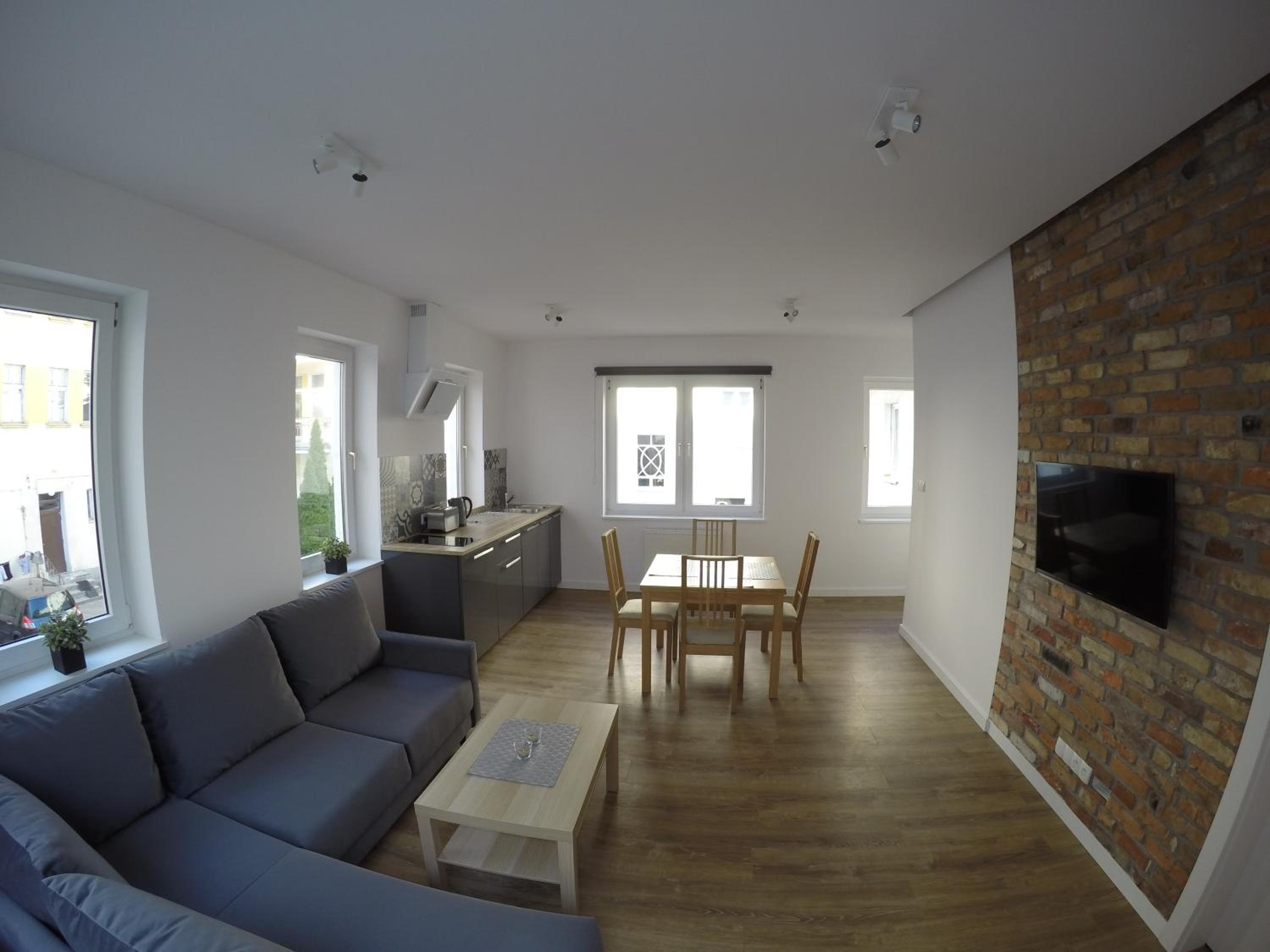 One-Bedroom Apartment photo 2
