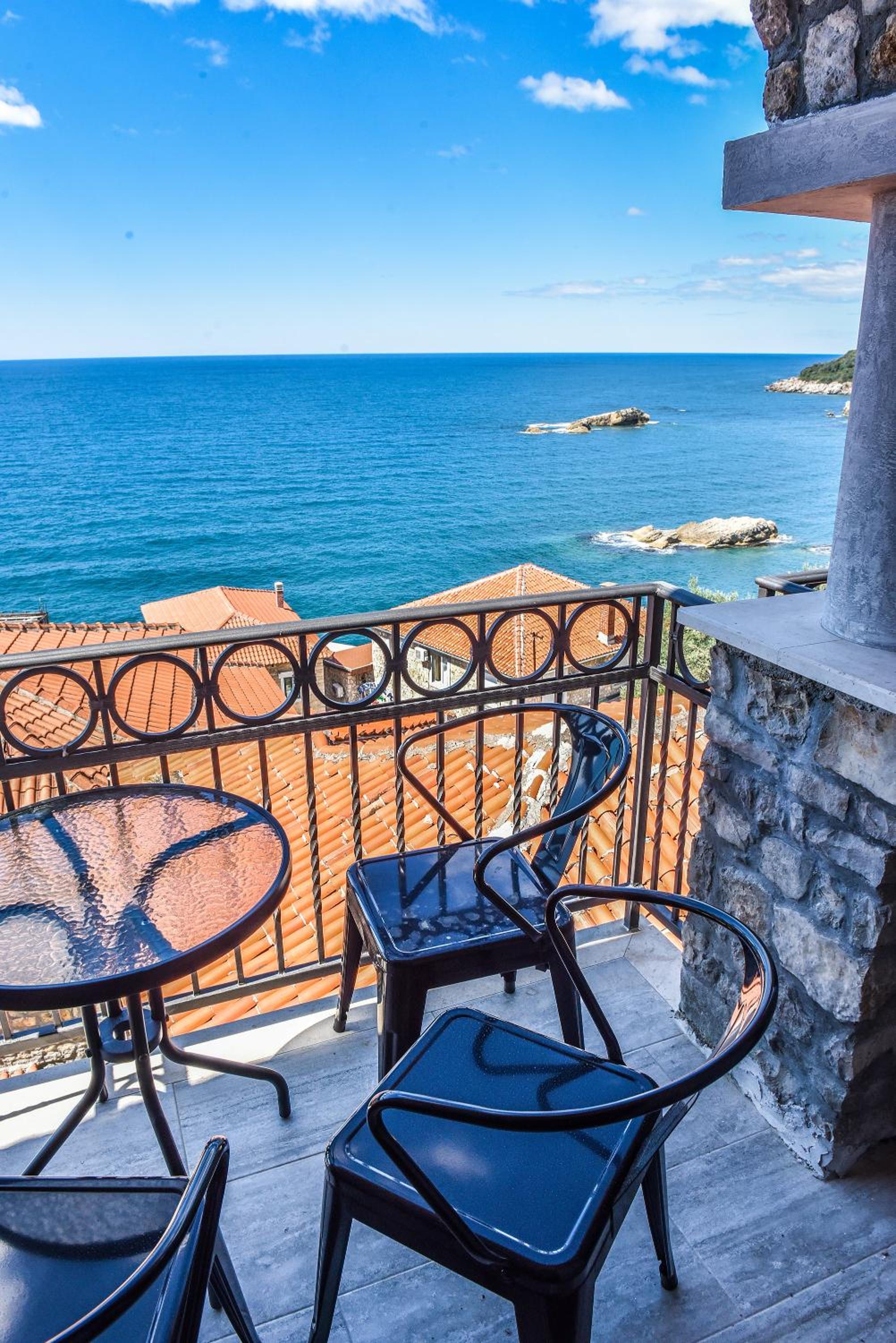 Apartment with Sea View
