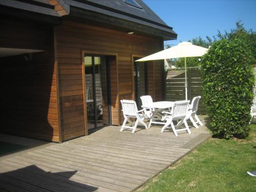 Superior Three-Bedroom Cottage 