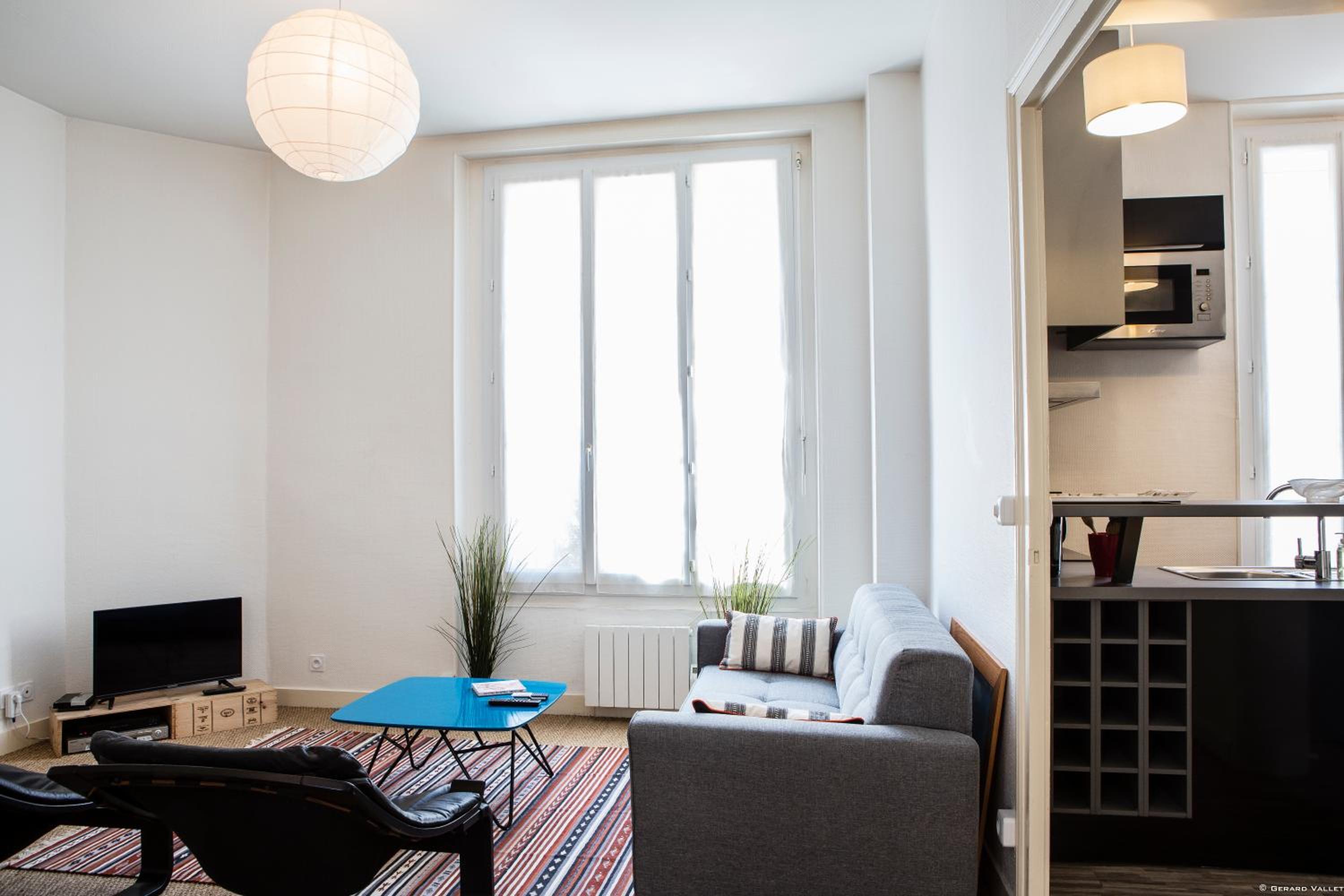 One-Bedroom Apartment