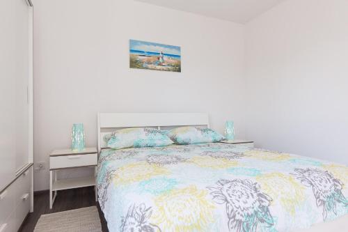 Apartment with Sea View photo 2