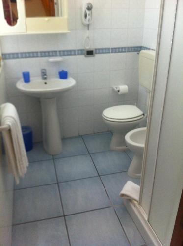 Studio (3 Adults)