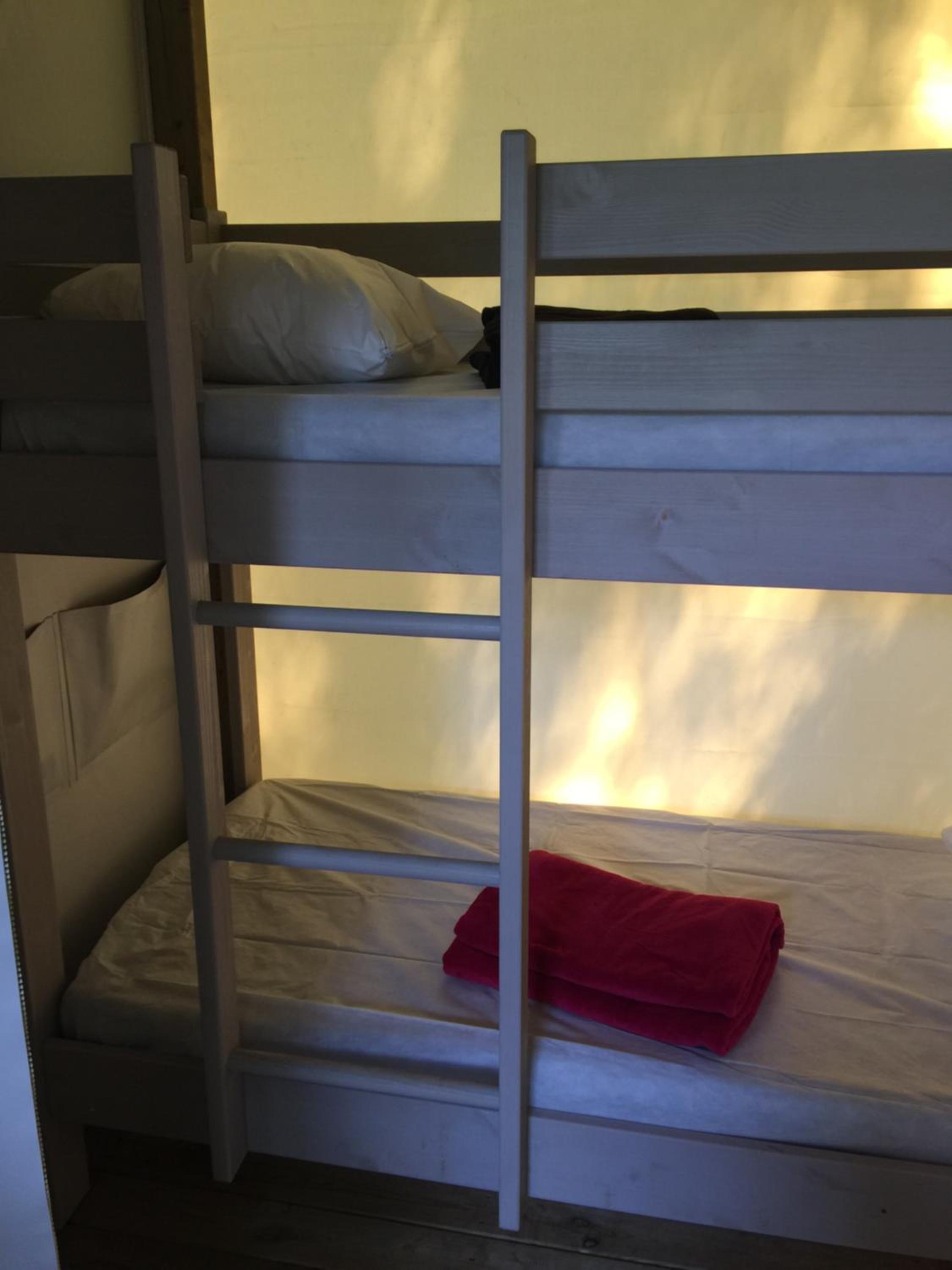 Deluxe Tent (4 persons) photo 3