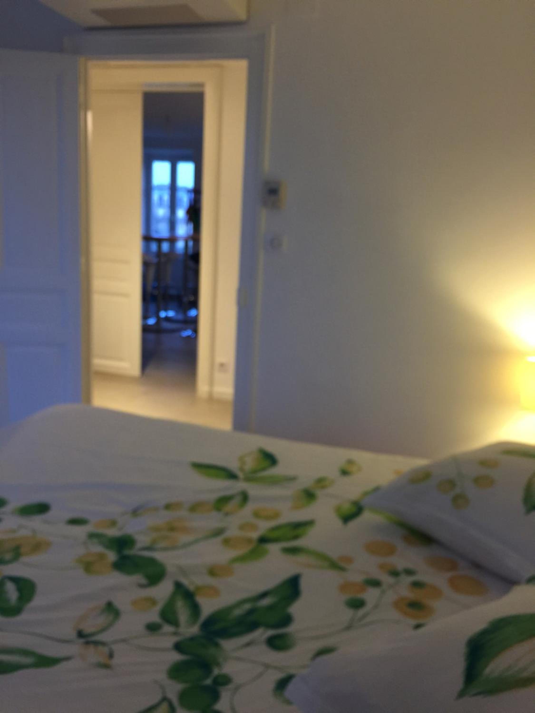 Apartment with Garden View - Photo 2