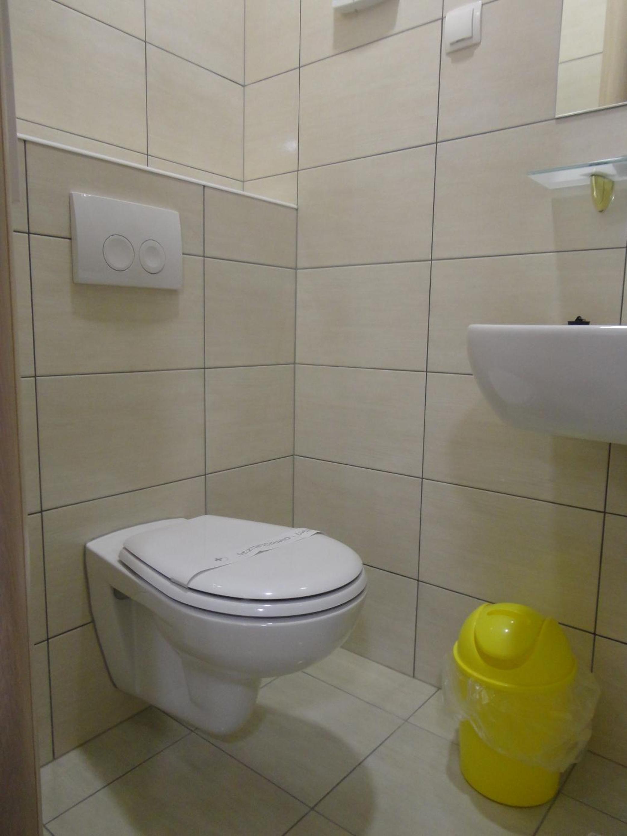 Deluxe Double Room - Photo 8