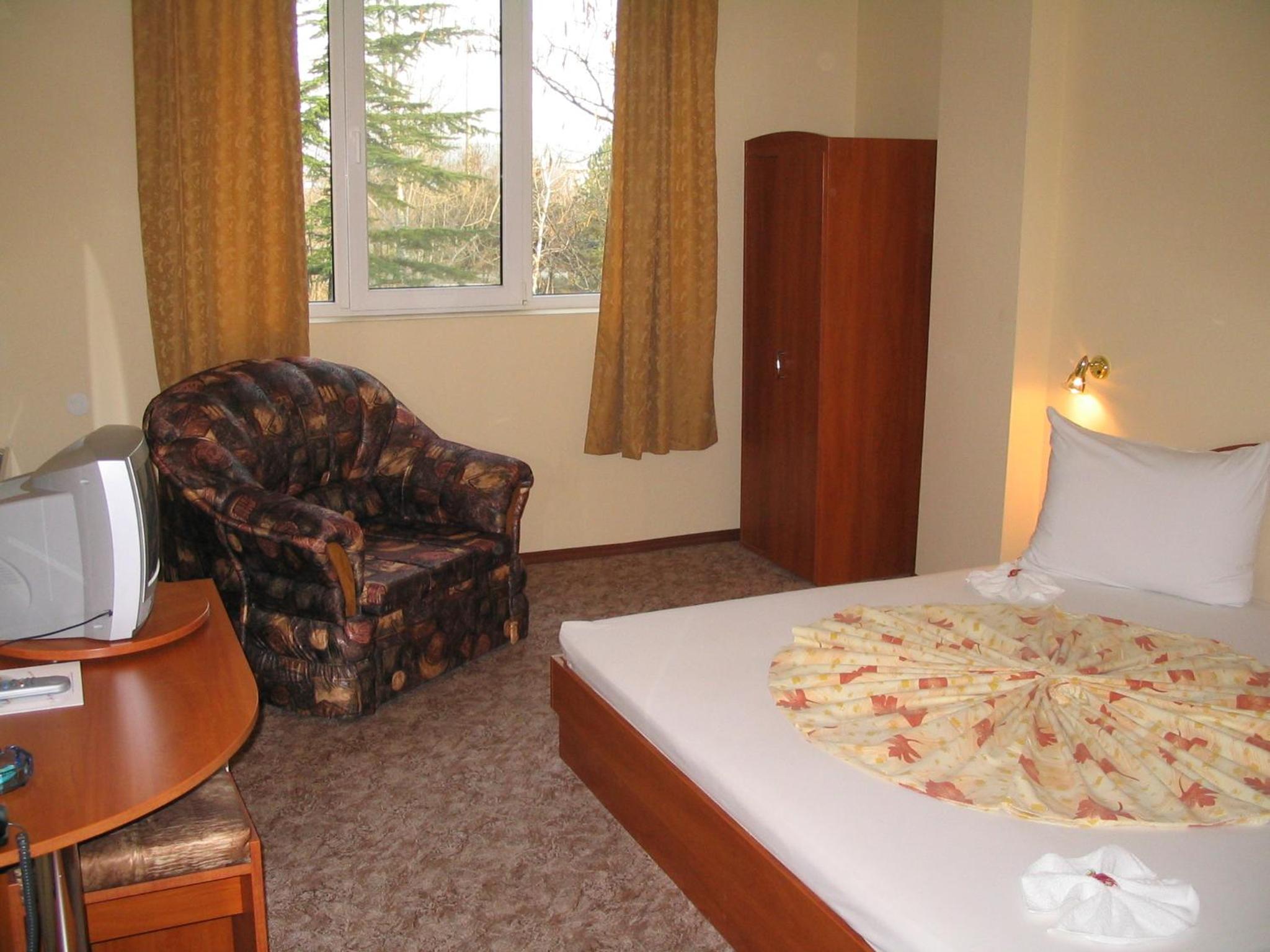 Large Double Room