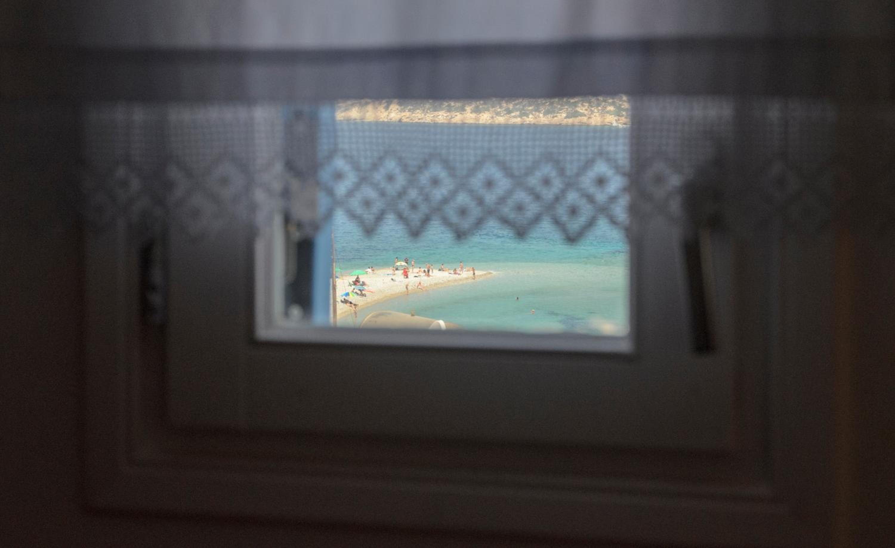 Apartment with Sea View - Photo 4