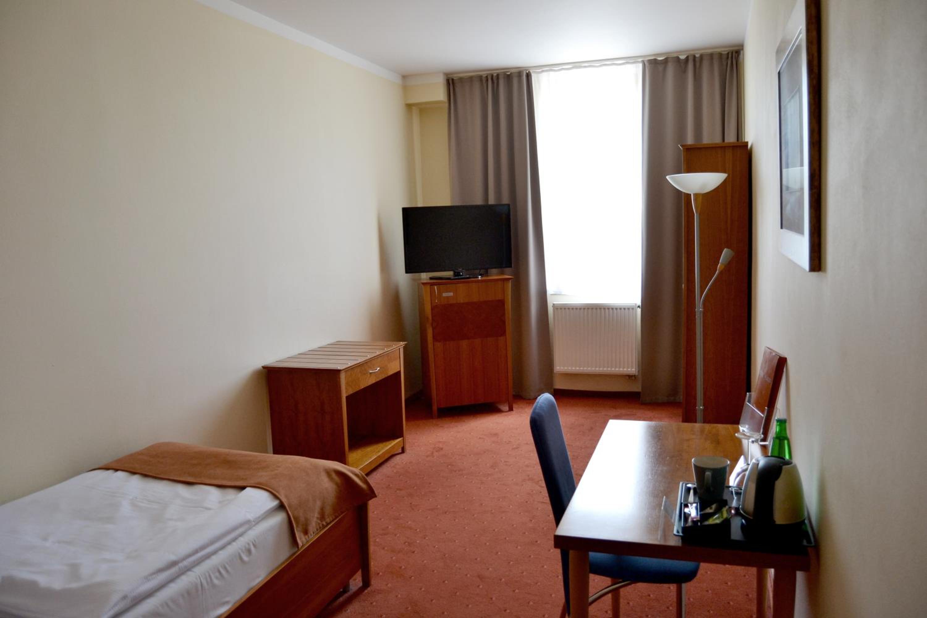 Single Room photo 2