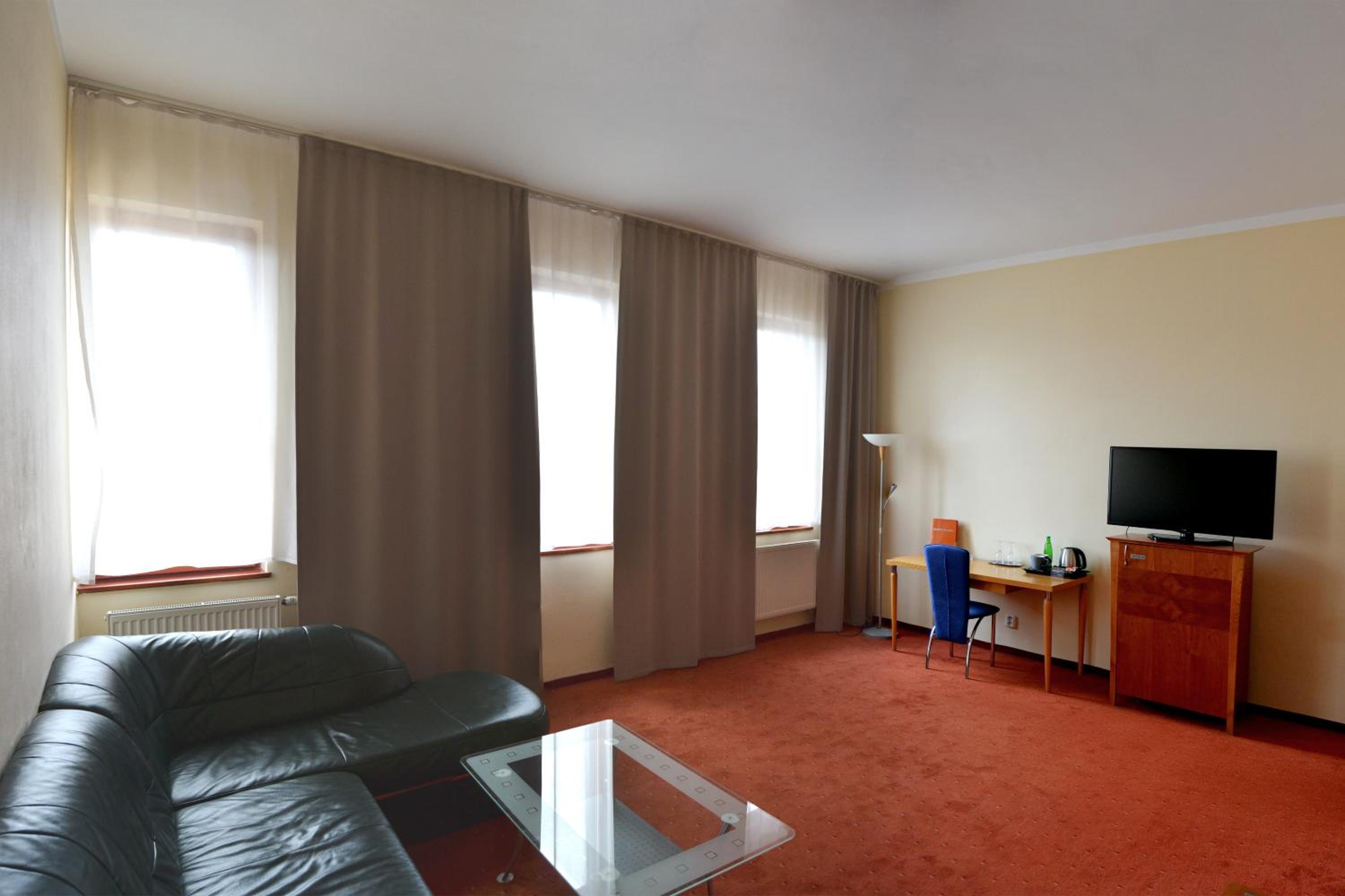 Apartment photo 3