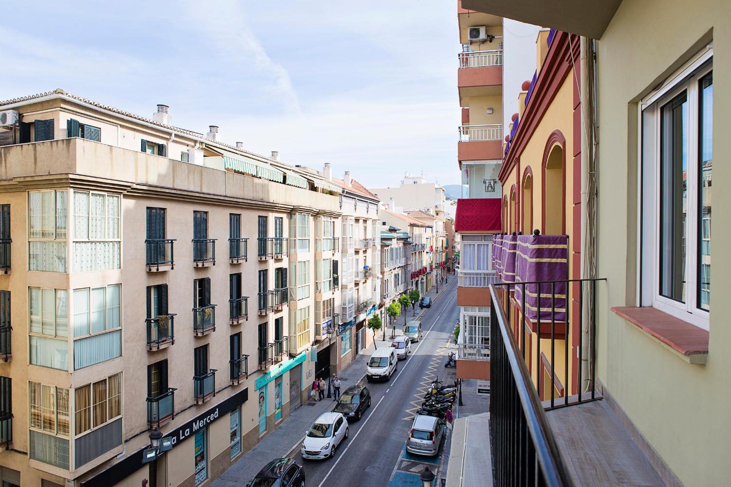 Apartment with Balcony photo 1