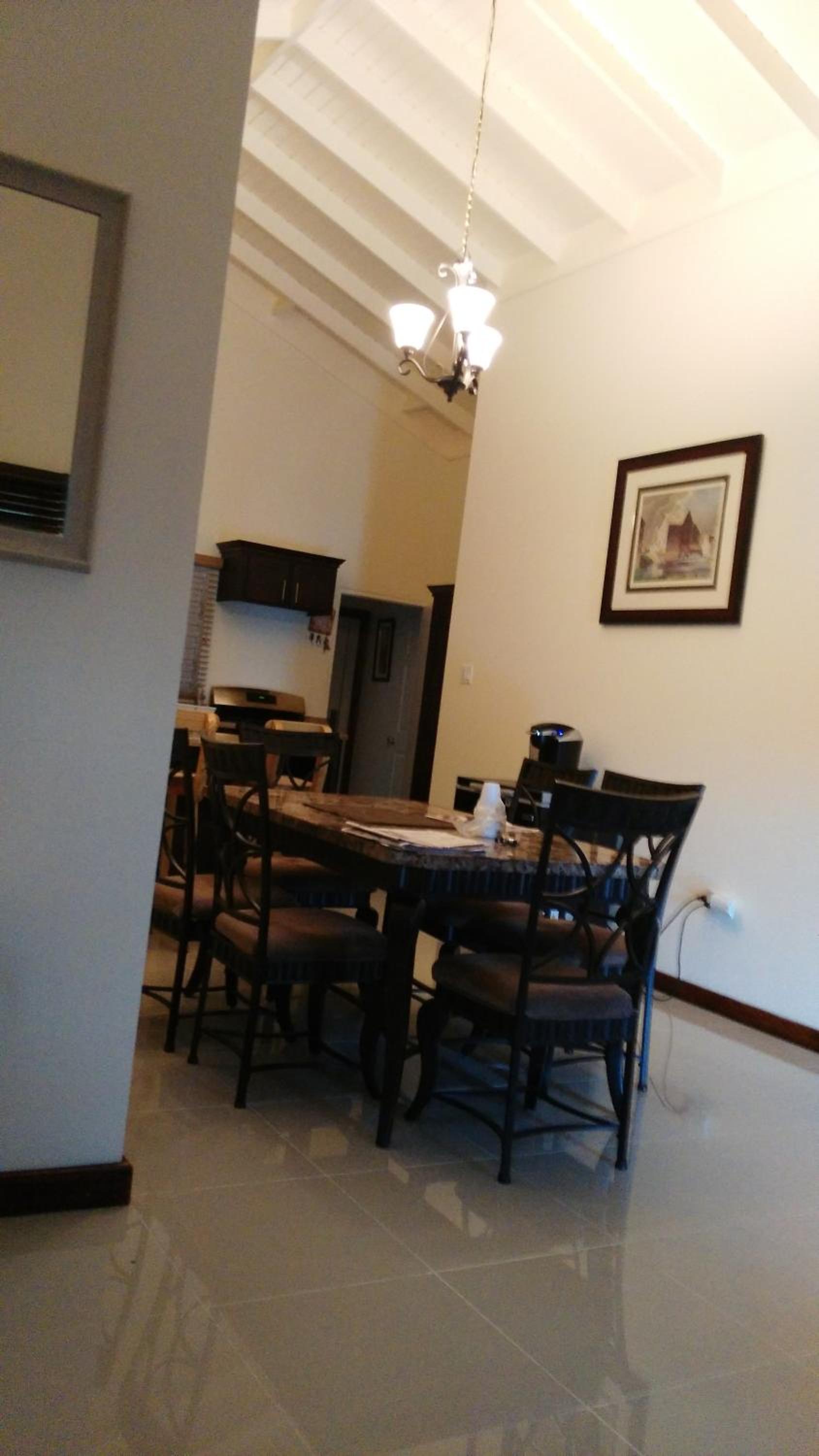 Three-Bedroom Villa photo 1
