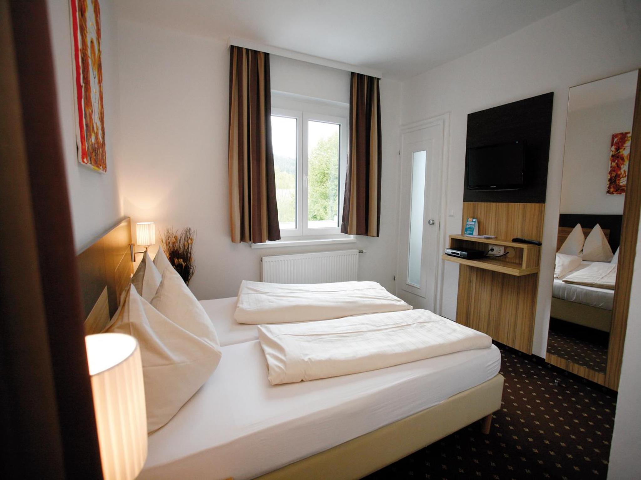 Double Room - Photo 3