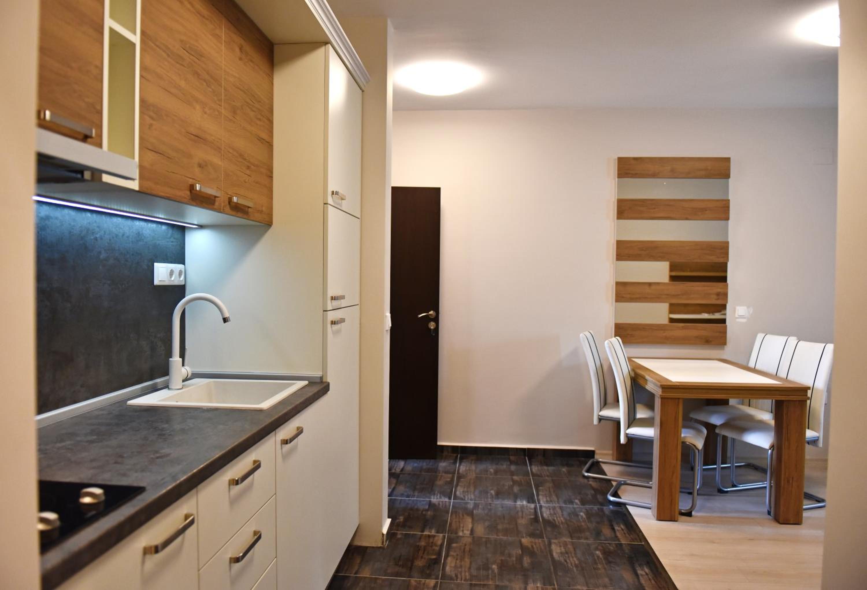 One-Bedroom Apartment with Sea View photo 2