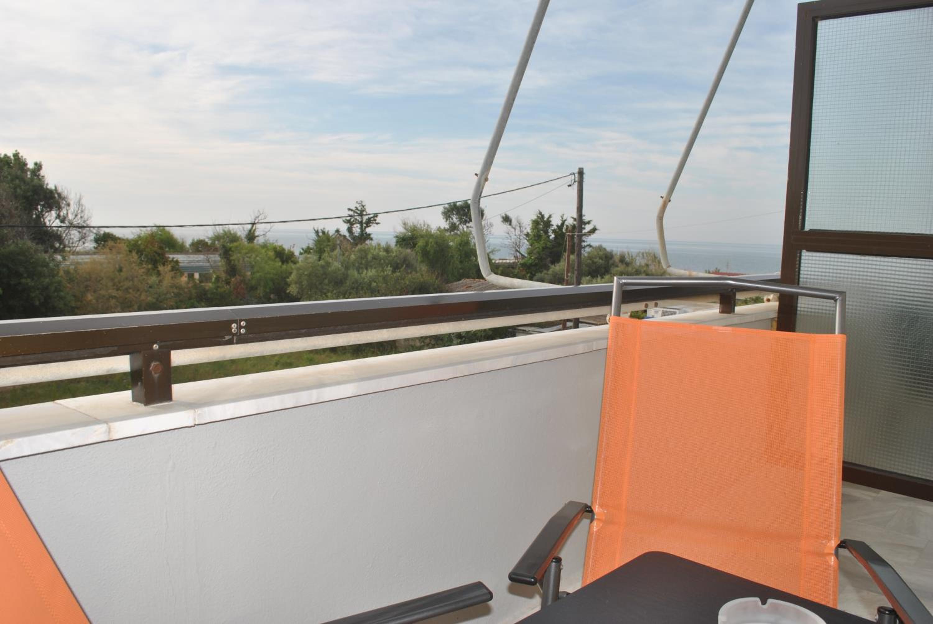 Apartment with Balcony photo 1