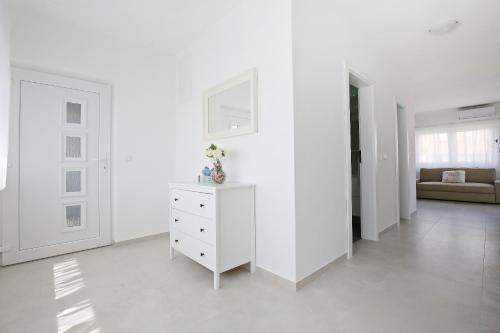 Apartment with Balcony photo 3