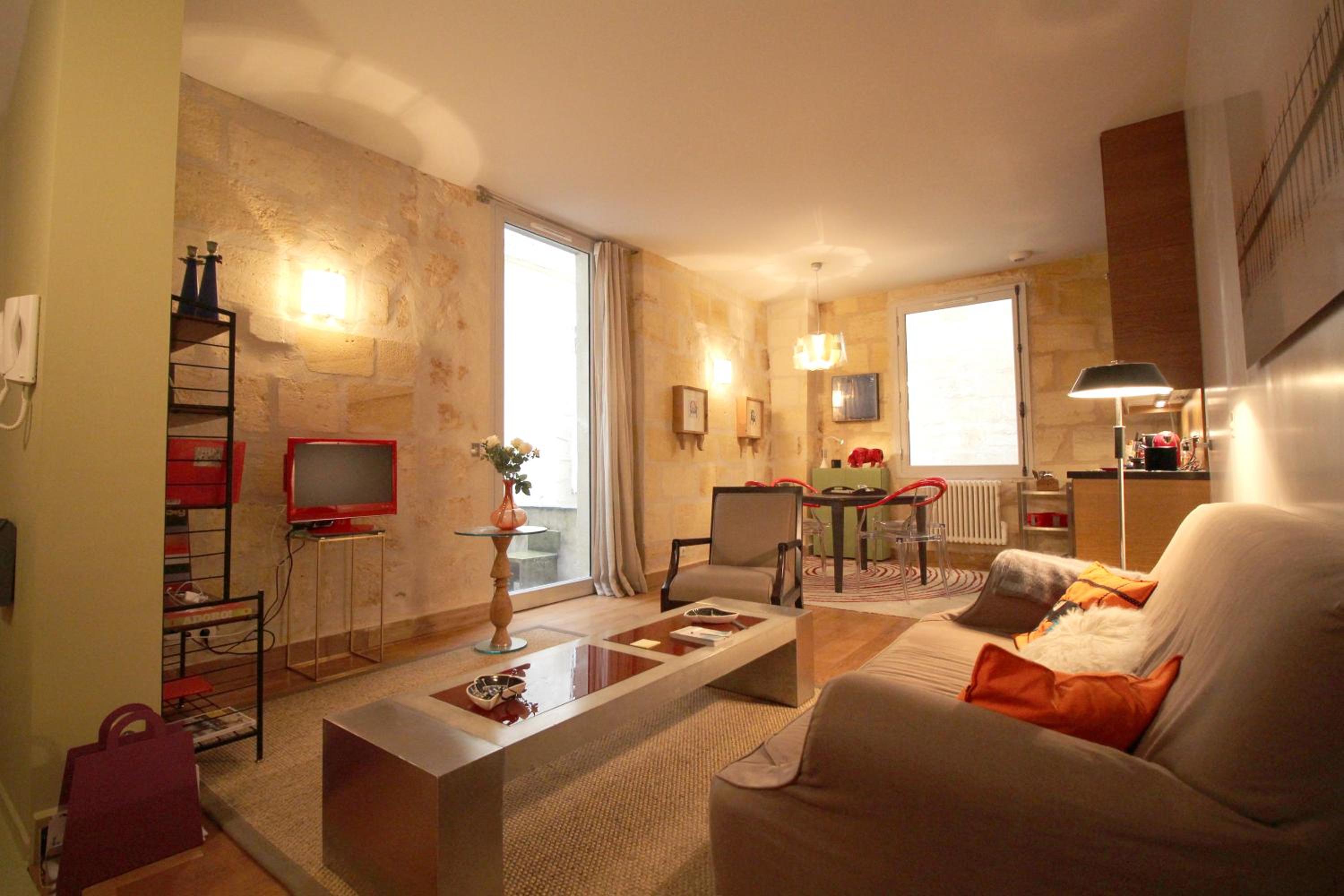 Apartment with Balcony - Photo 1