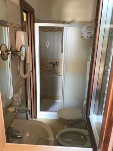 Double or Twin Room - Photo 1