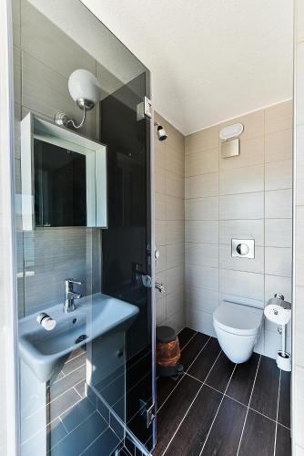 Budget Double Room with Terrace and Sea View