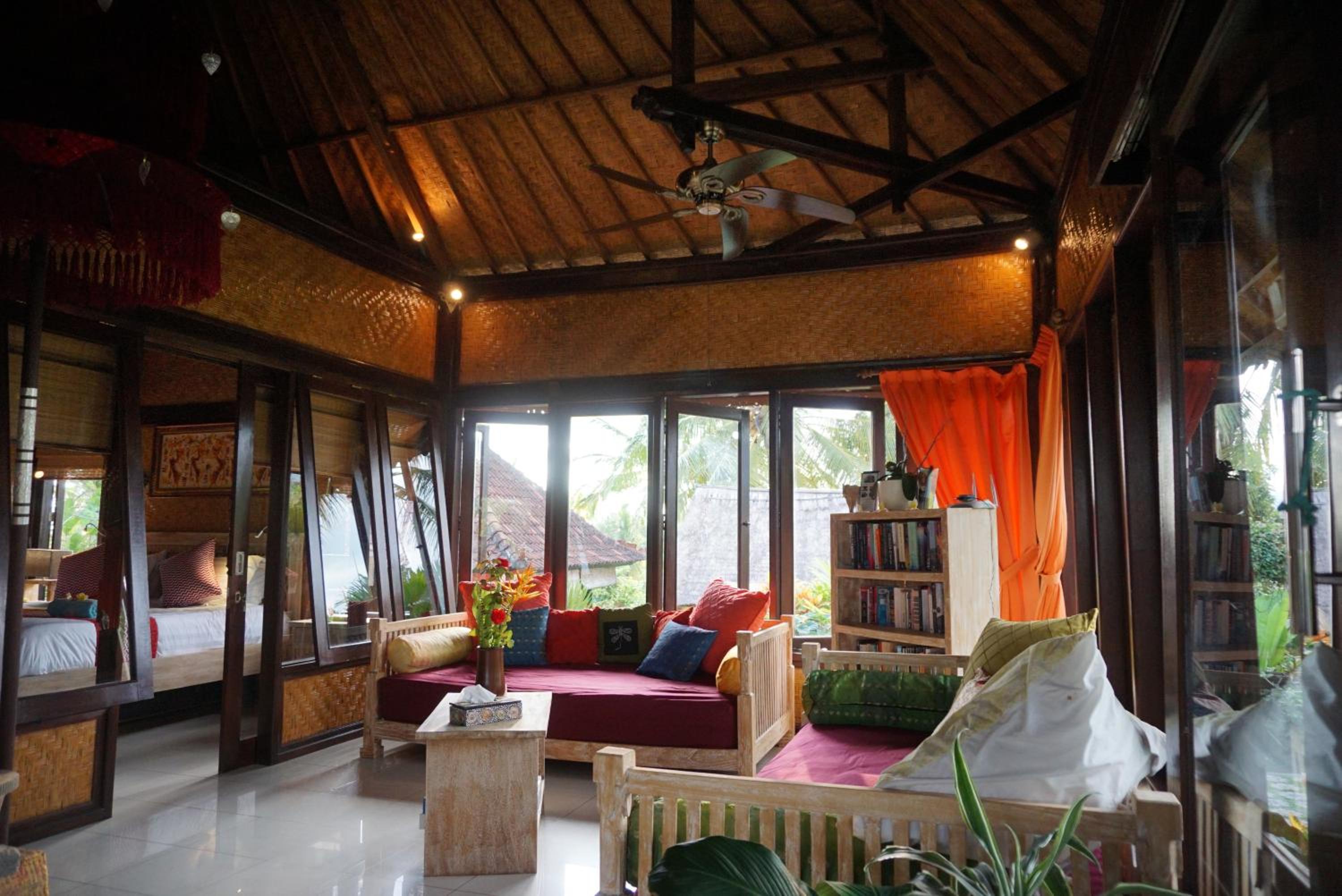 Villa - Photo 3