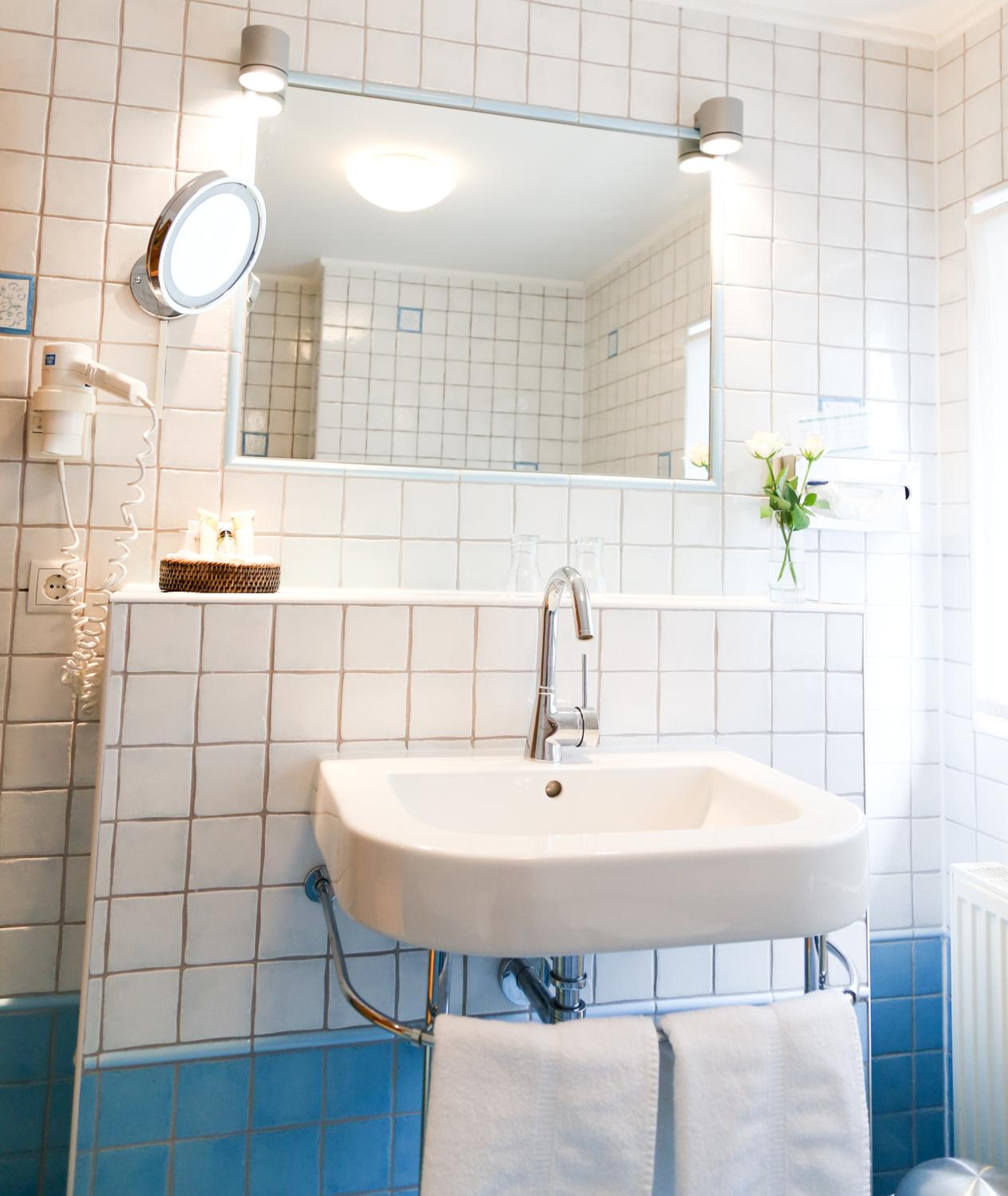 Double Room with Private Bathroom photo 3