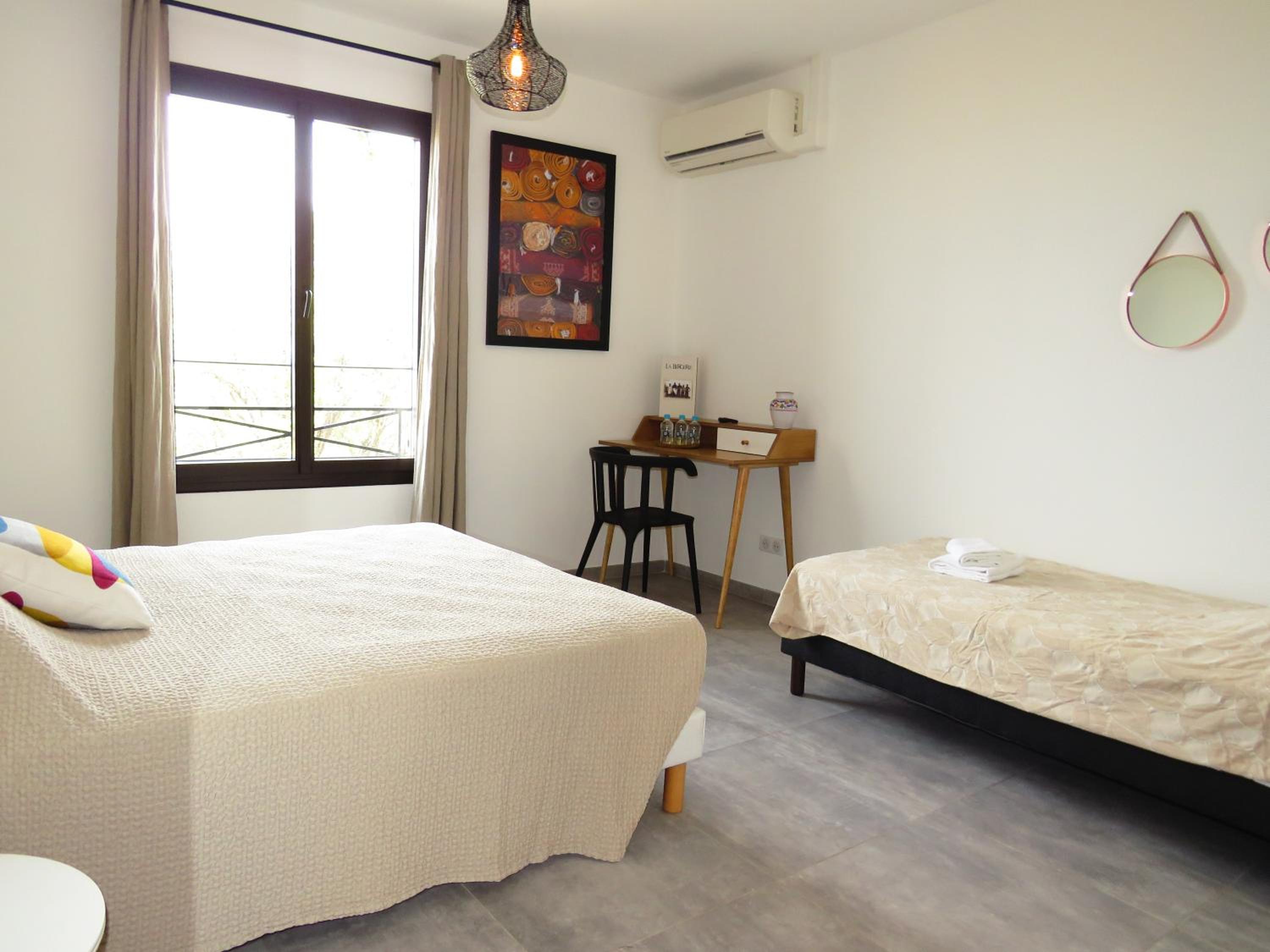 Superior Triple Room with Street View and Sea View photo 2