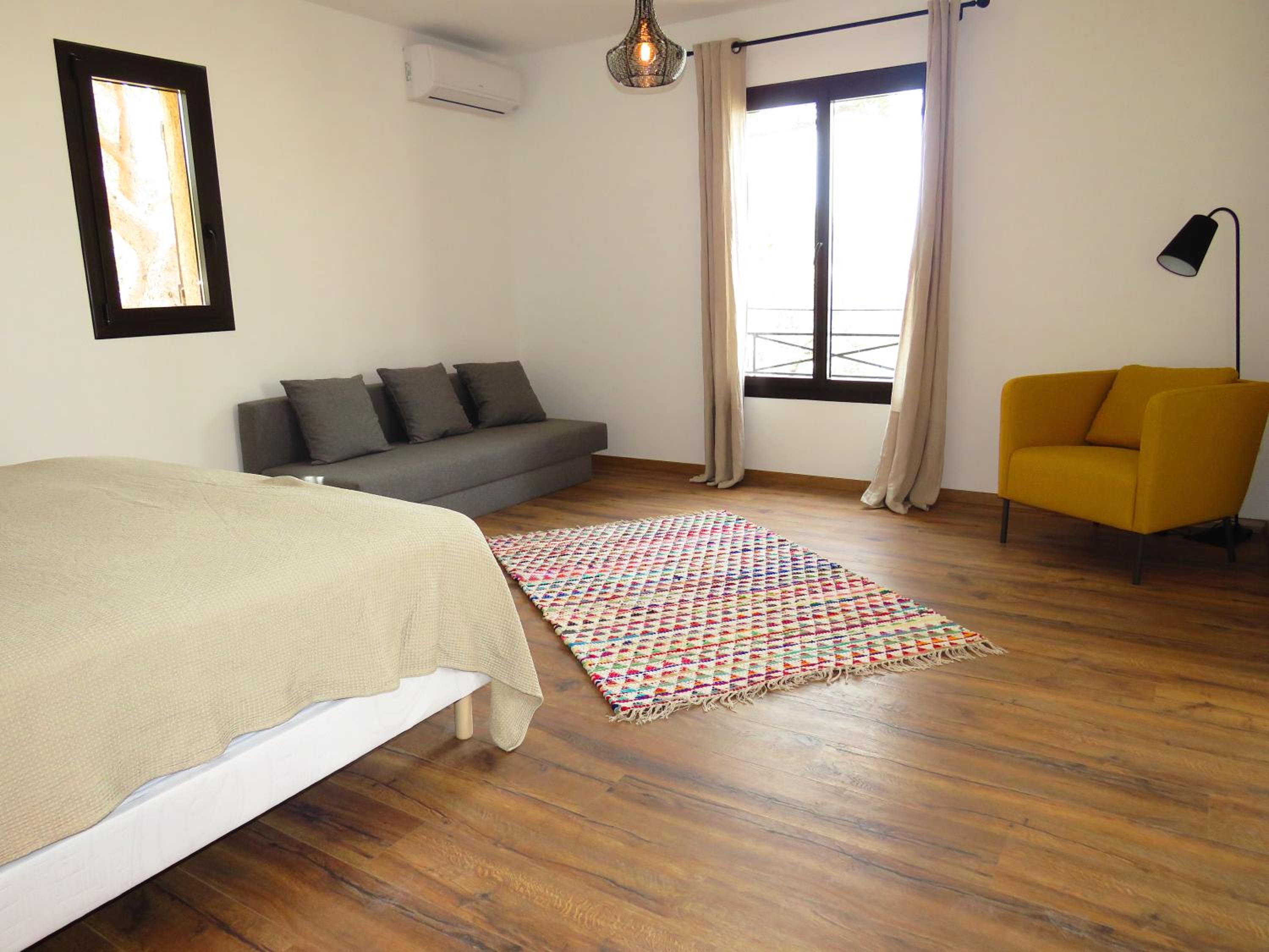 Suite with Street View and Sea View photo 2