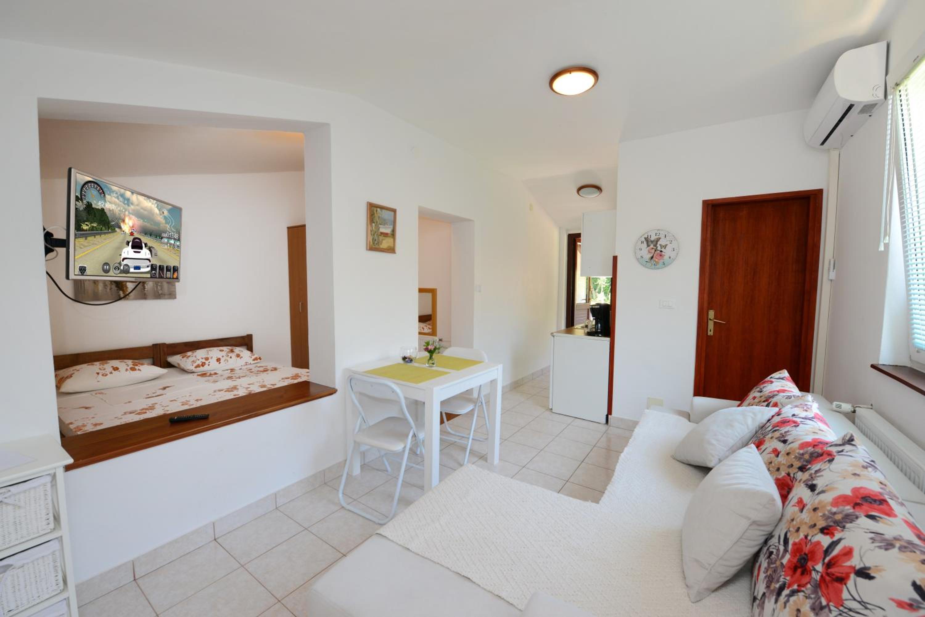 Studio with Balcony