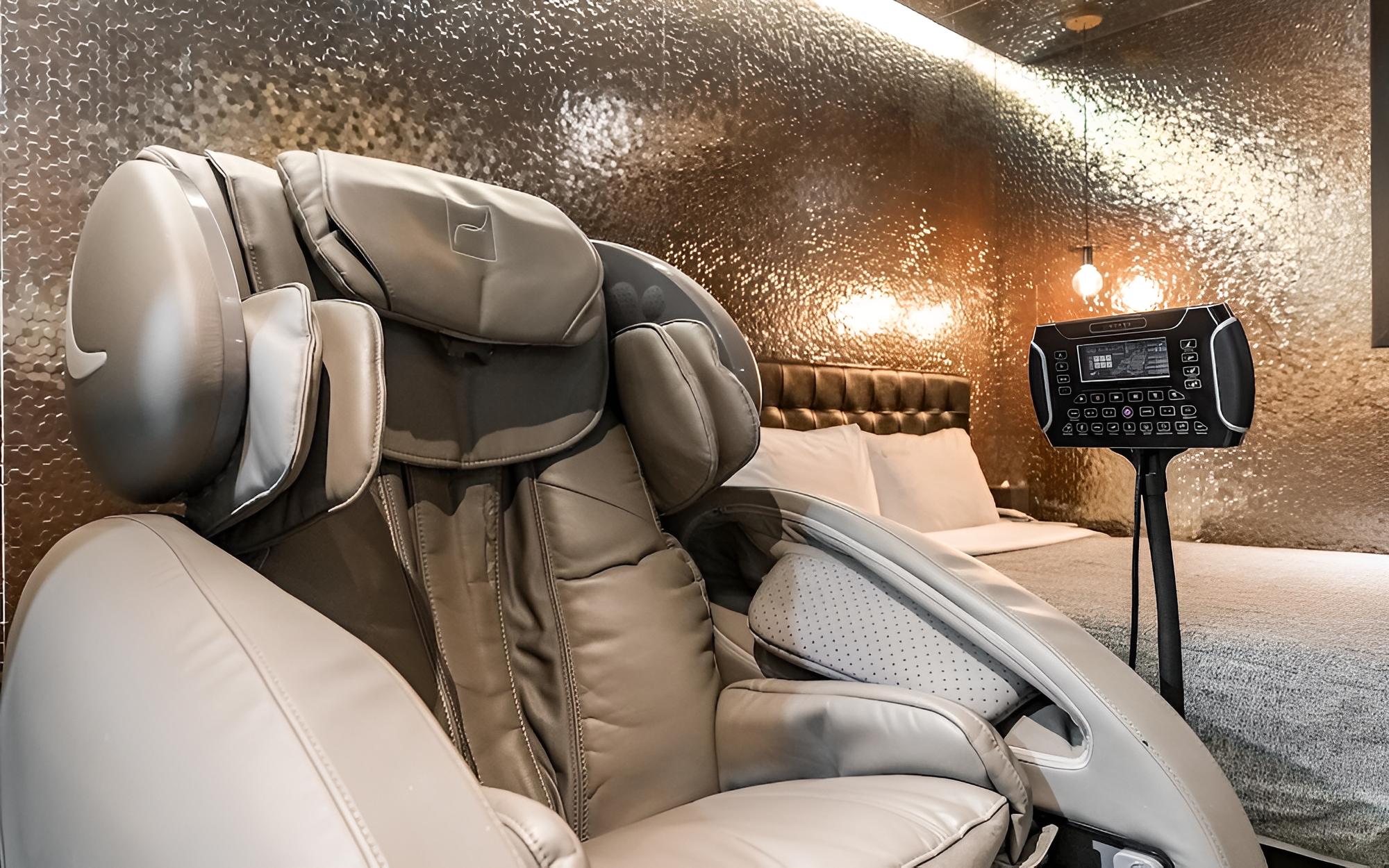 Room (VIP * massage chair*(Netflix viewable) - Photo 4