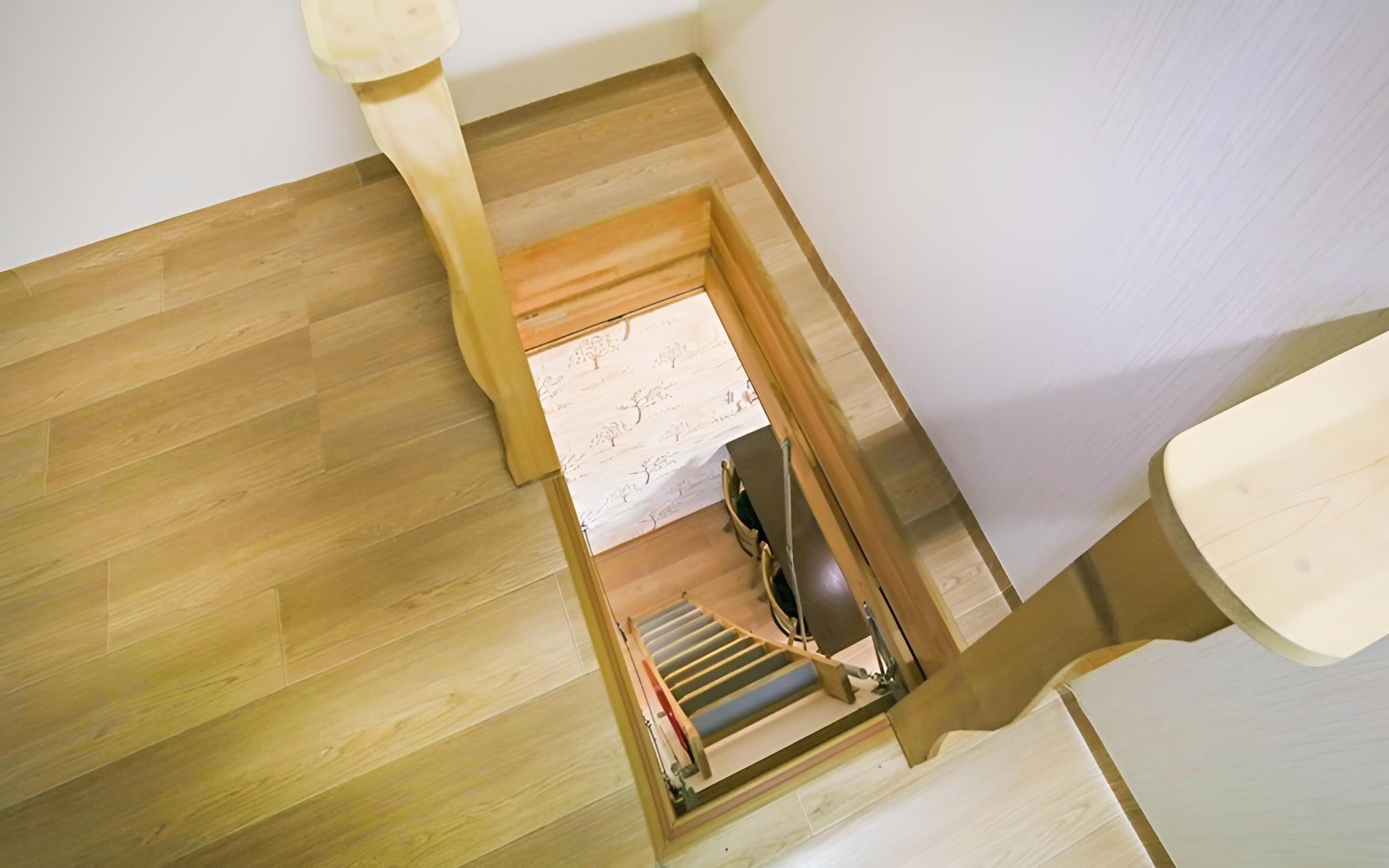 Room (Strawberry (Duplex))