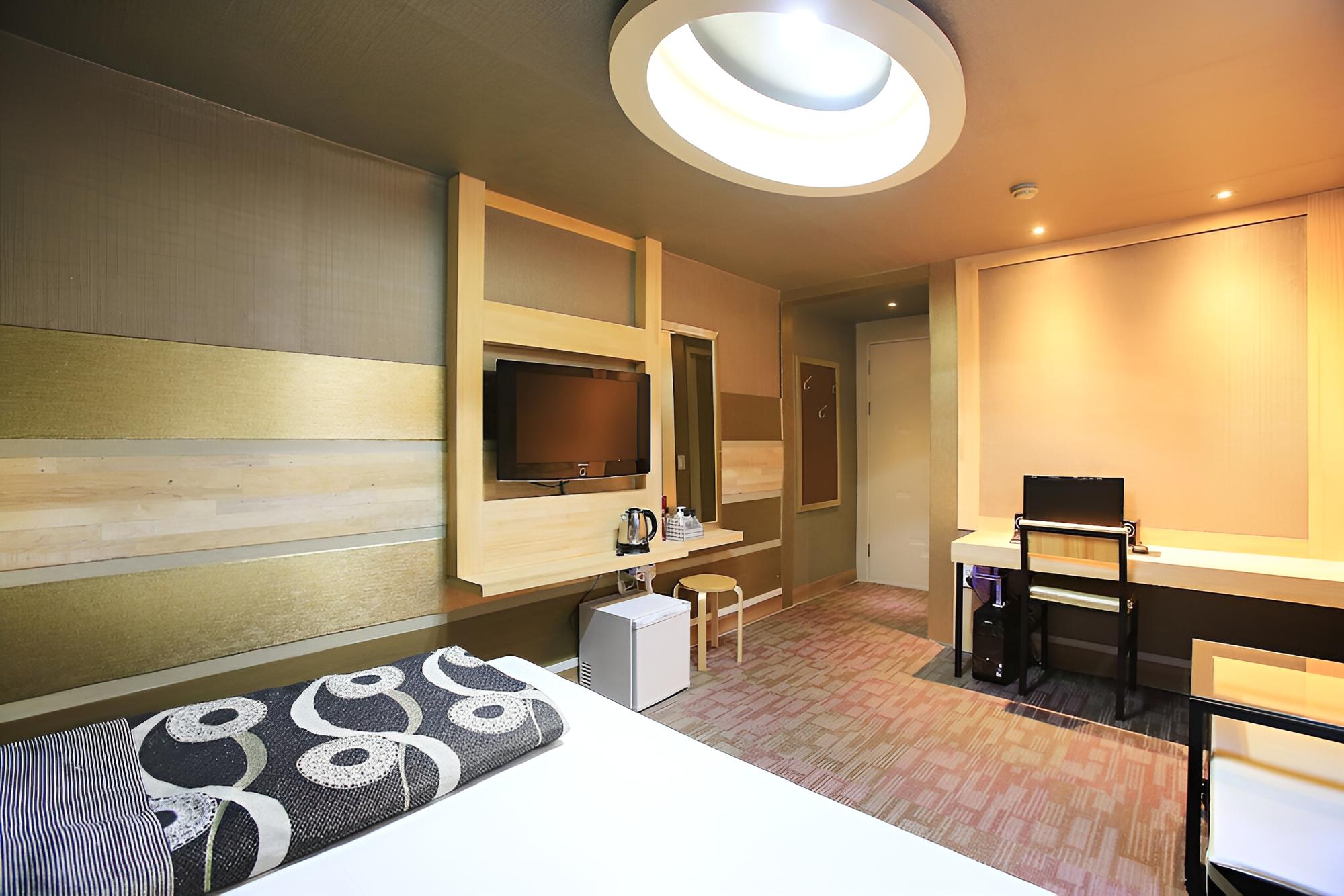 Room (Standard Room)