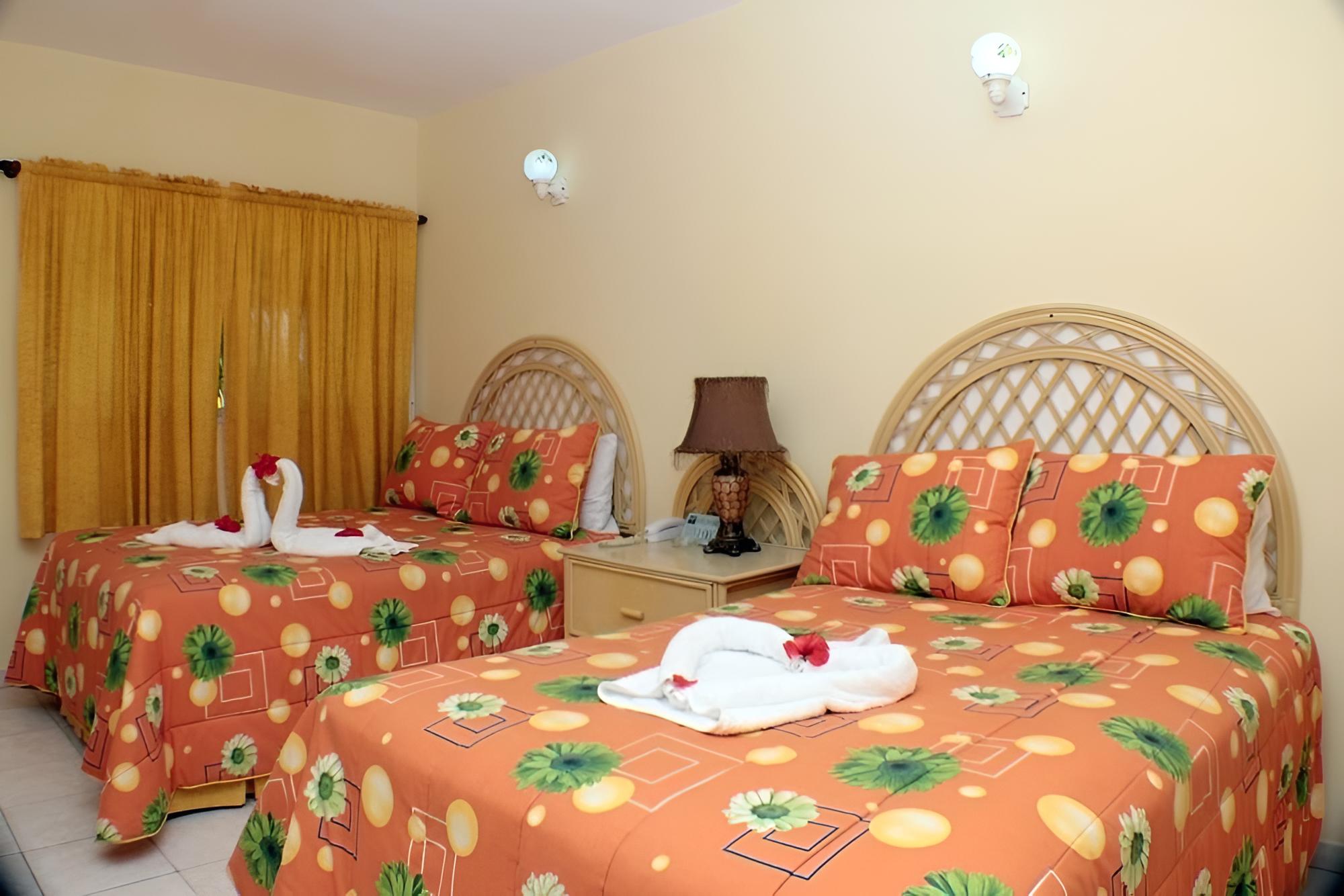Classic Room, 2 Queen Beds photo 1