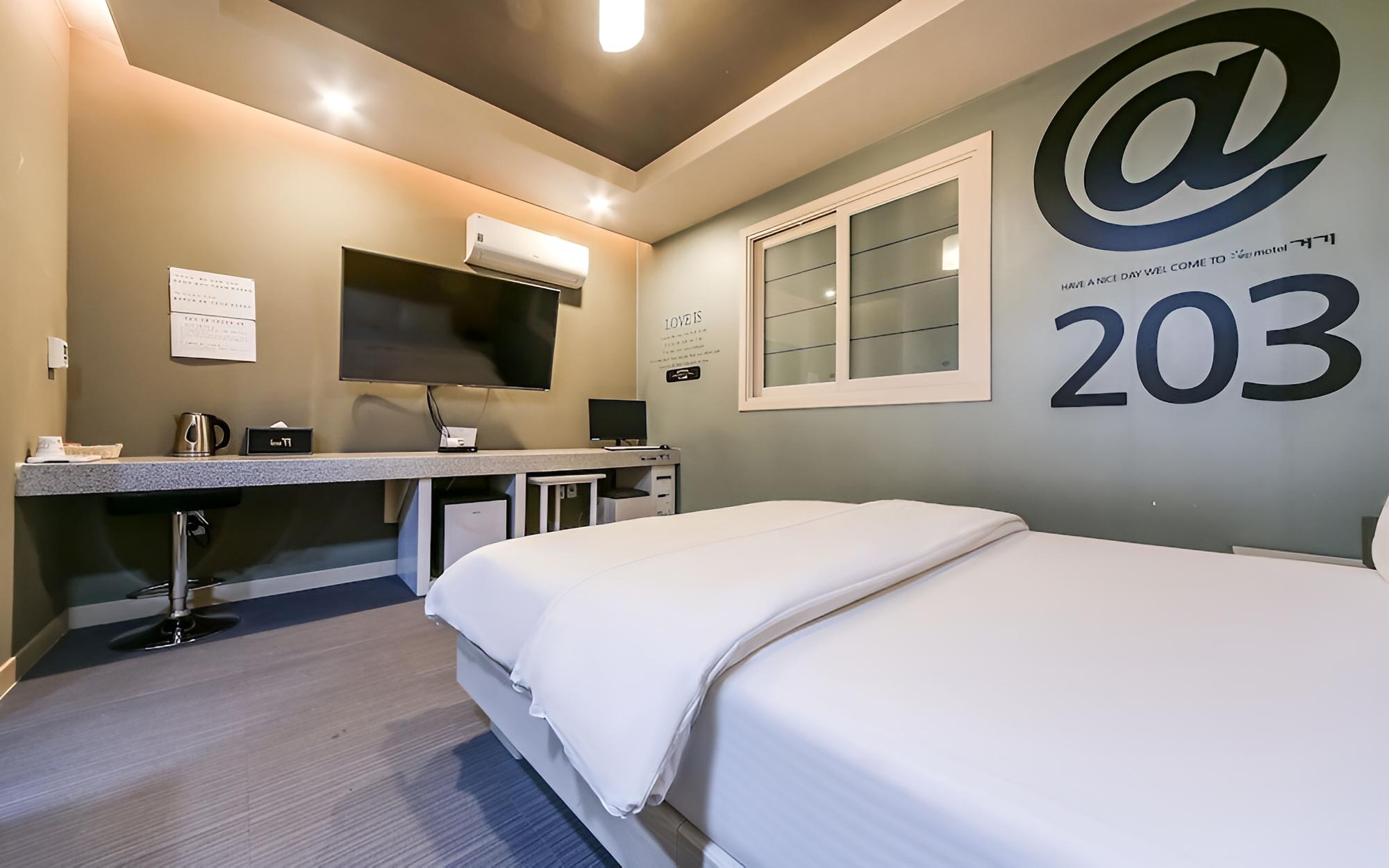 Room (Car Automated Room)