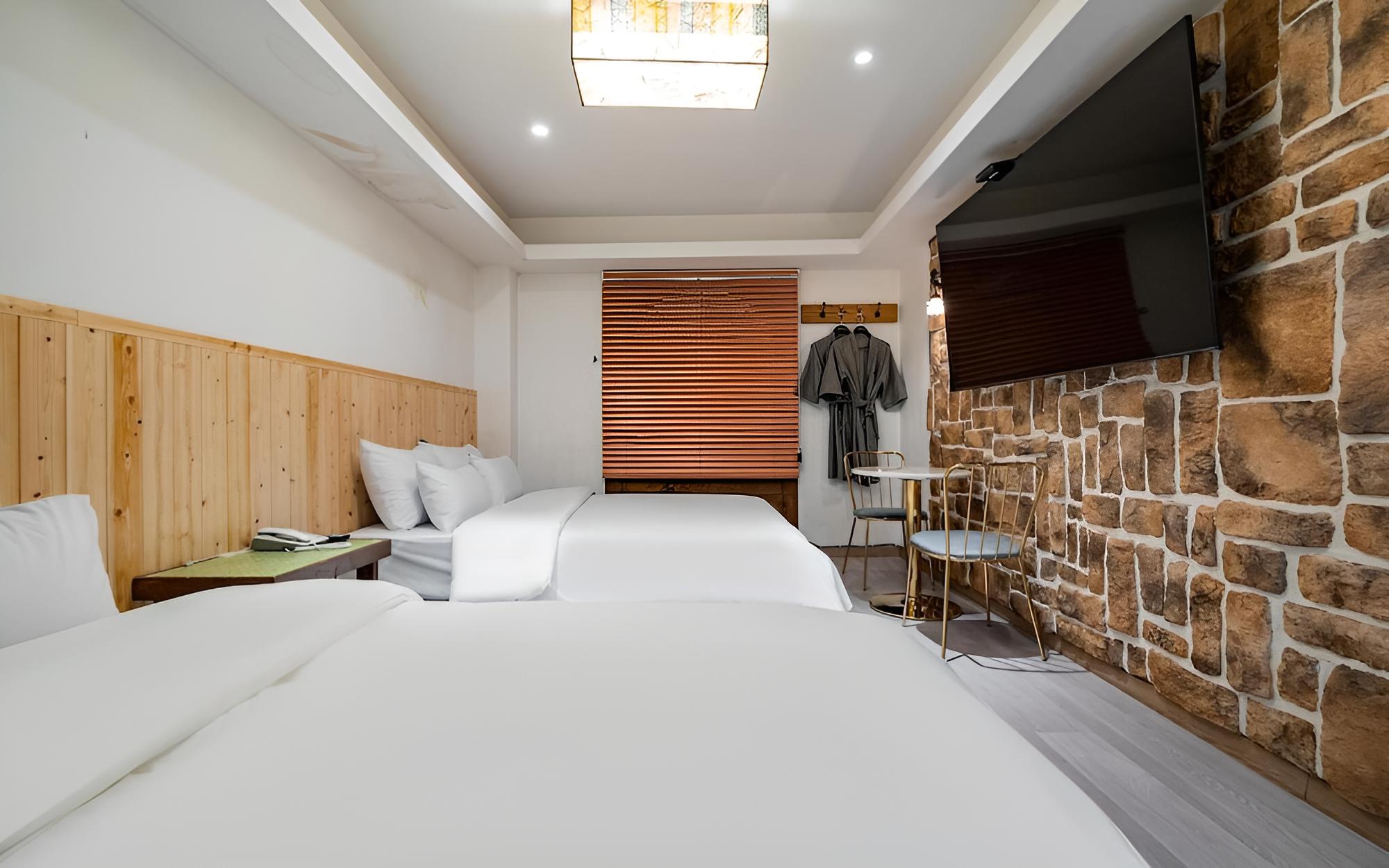 Room (Doori Room (Styler TV Netflix Hinoki ) photo 3