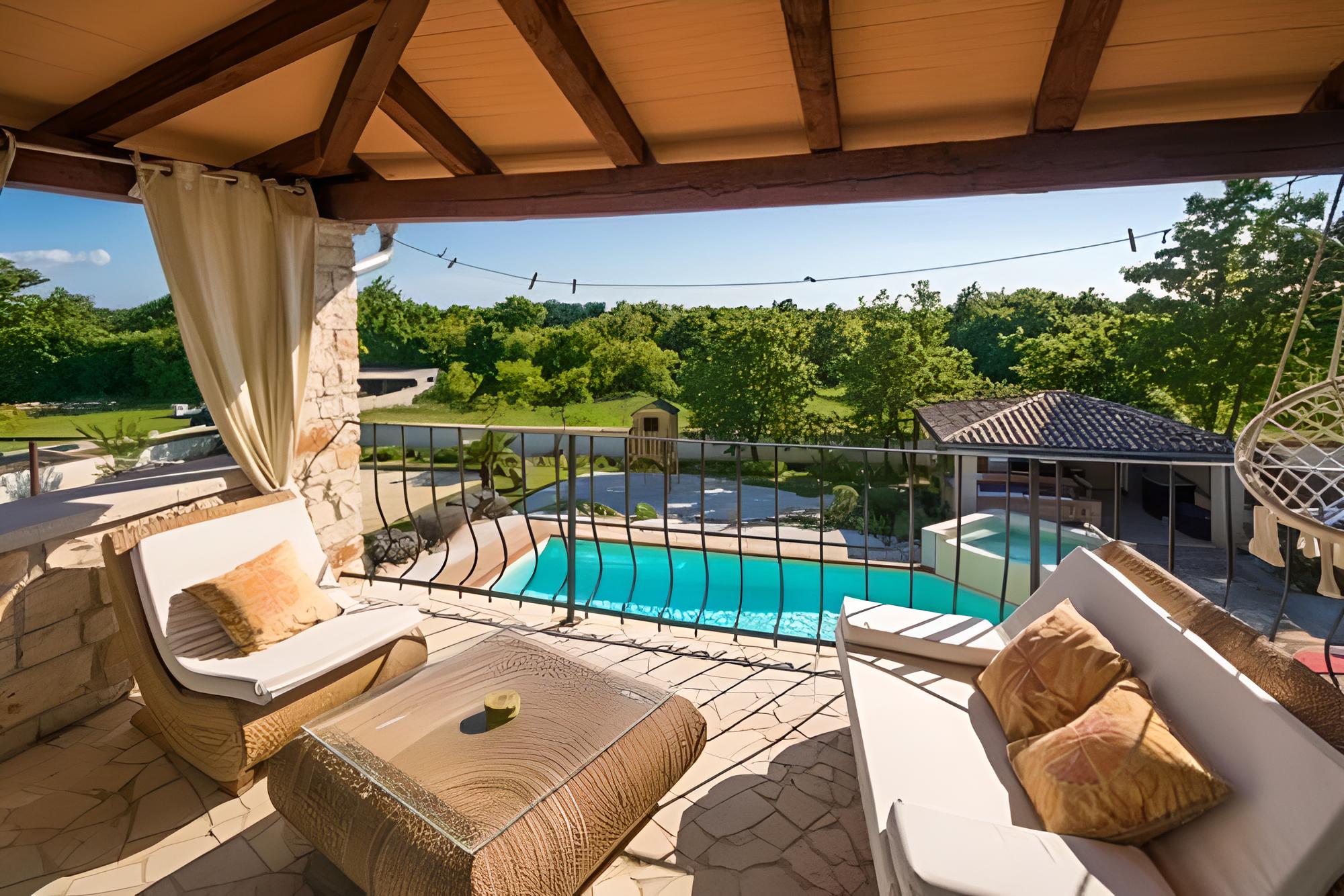 House (Cvit - open pool - H(8)) photo 1