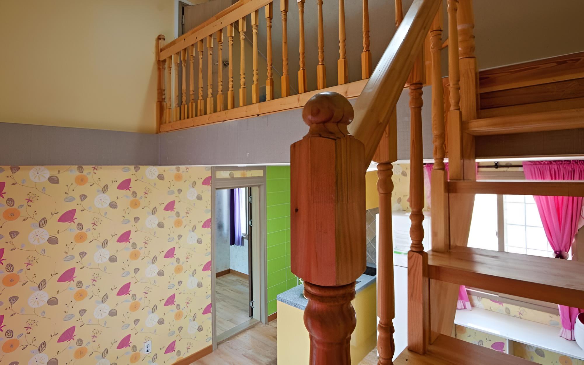 Room (Chocolate (Duplex))